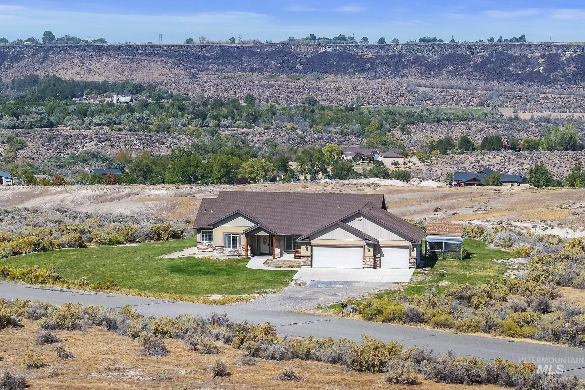 4531 N 1250 E, Buhl, Idaho 83316, 4 Bedrooms, 2 Bathrooms, Residential For Sale, Price $587,000, 98990243