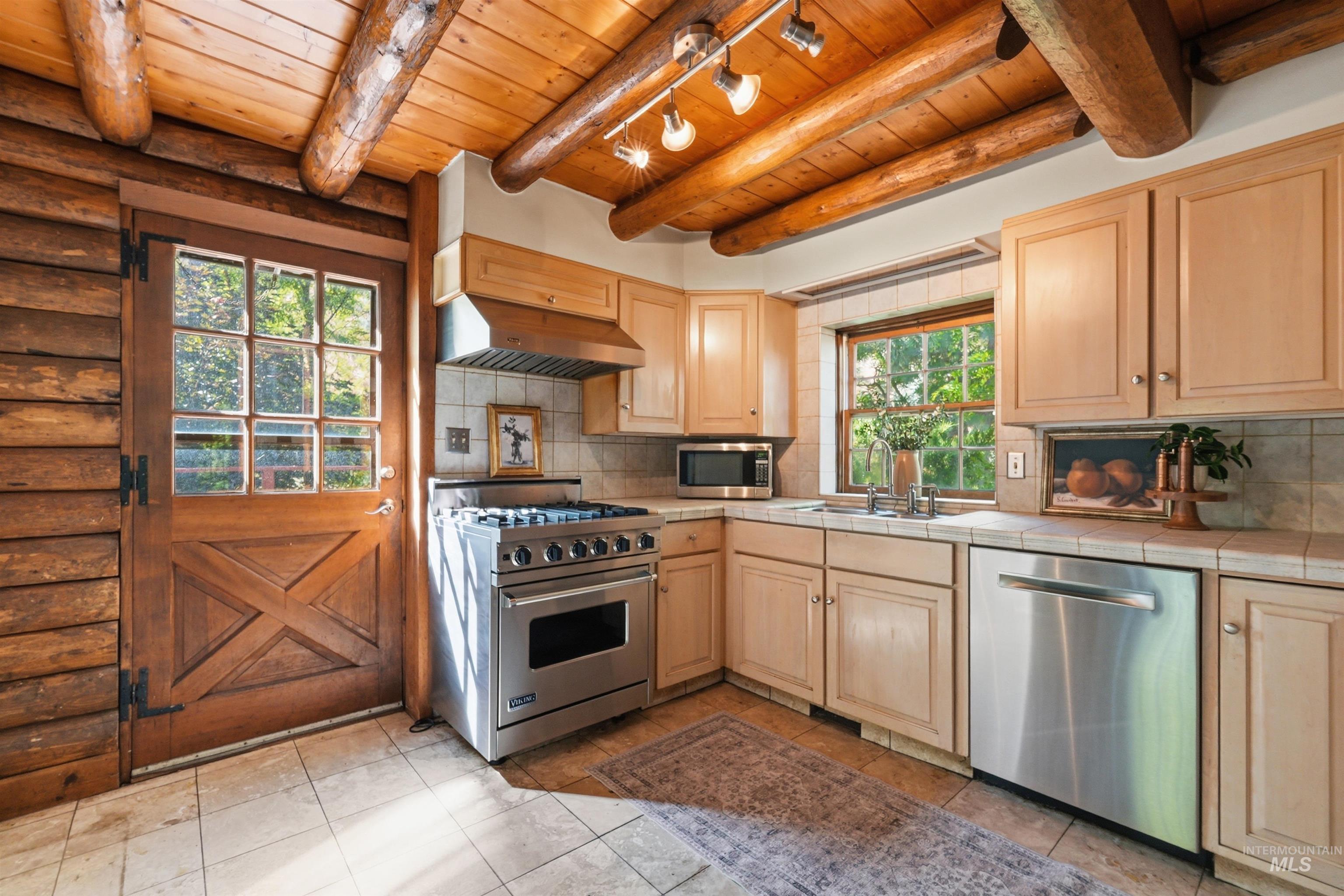 13070 N Horseshoe Bend Rd, Boise, Idaho 83703, 4 Bedrooms, 2.5 Bathrooms, Residential For Sale, Price $999,000,MLS 98990249