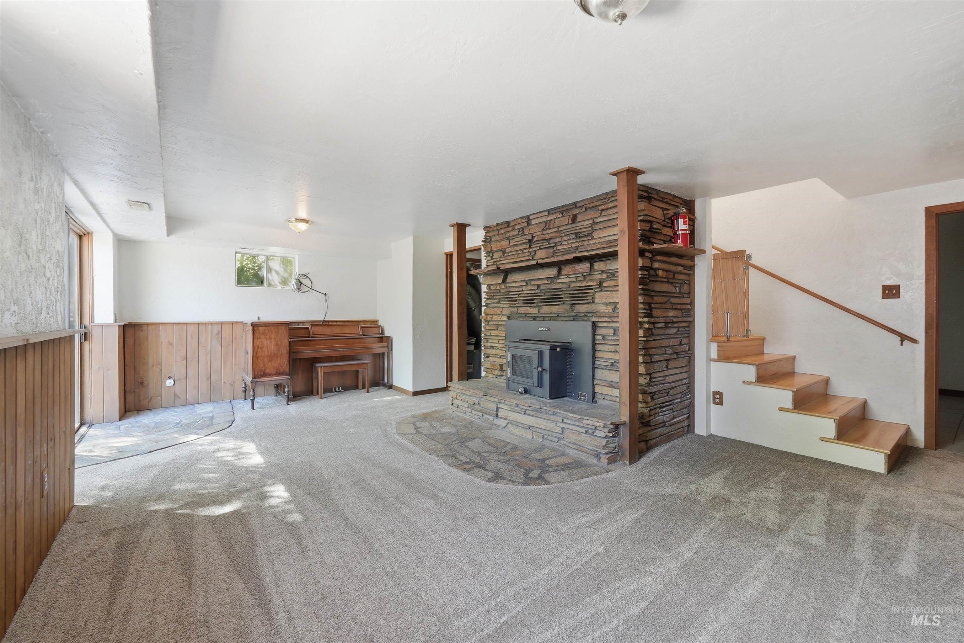 13070 N Horseshoe Bend Rd, Boise, Idaho 83703, 4 Bedrooms, 2.5 Bathrooms, Residential For Sale, Price $999,000,MLS 98990249