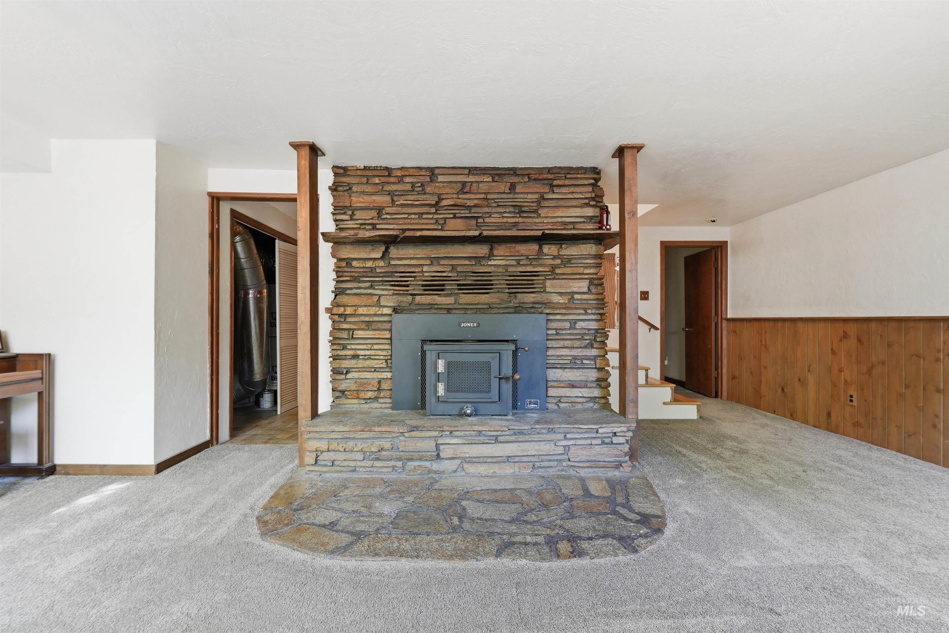 13070 N Horseshoe Bend Rd, Boise, Idaho 83703, 4 Bedrooms, 2.5 Bathrooms, Residential For Sale, Price $999,000,MLS 98990249