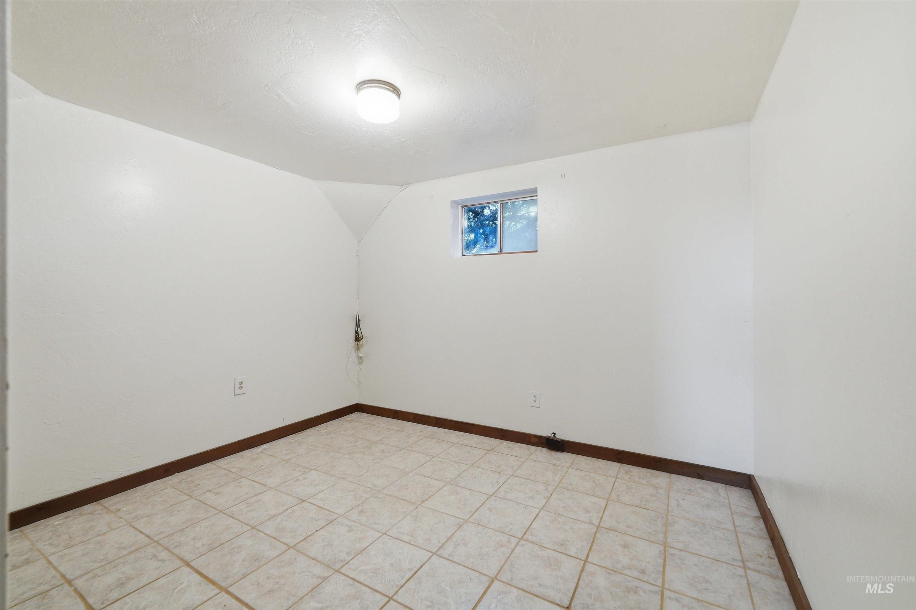 13070 N Horseshoe Bend Rd, Boise, Idaho 83703, 4 Bedrooms, 2.5 Bathrooms, Residential For Sale, Price $999,000,MLS 98990249