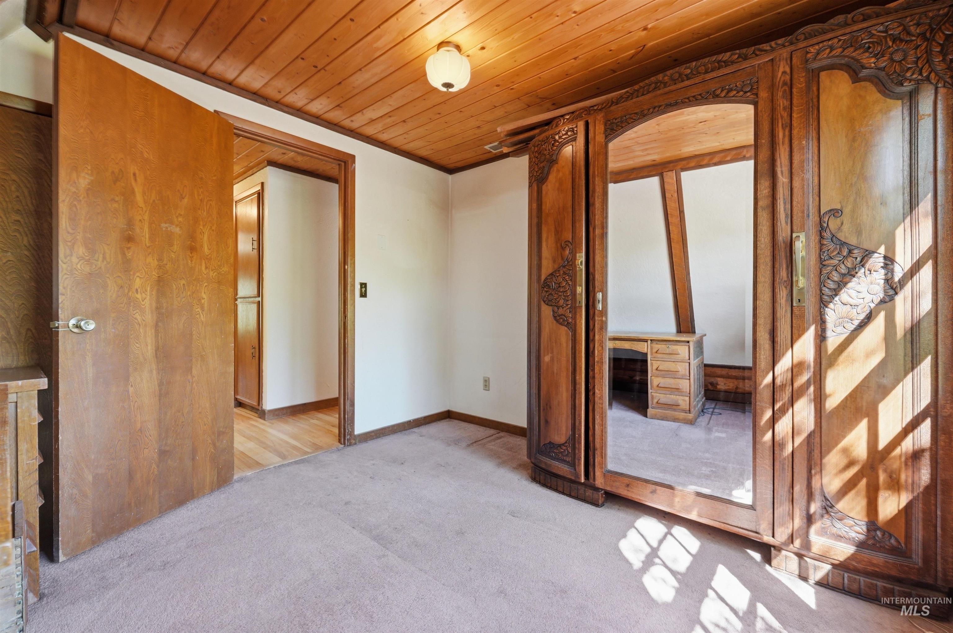13070 N Horseshoe Bend Rd, Boise, Idaho 83703, 4 Bedrooms, 2.5 Bathrooms, Residential For Sale, Price $999,000,MLS 98990249