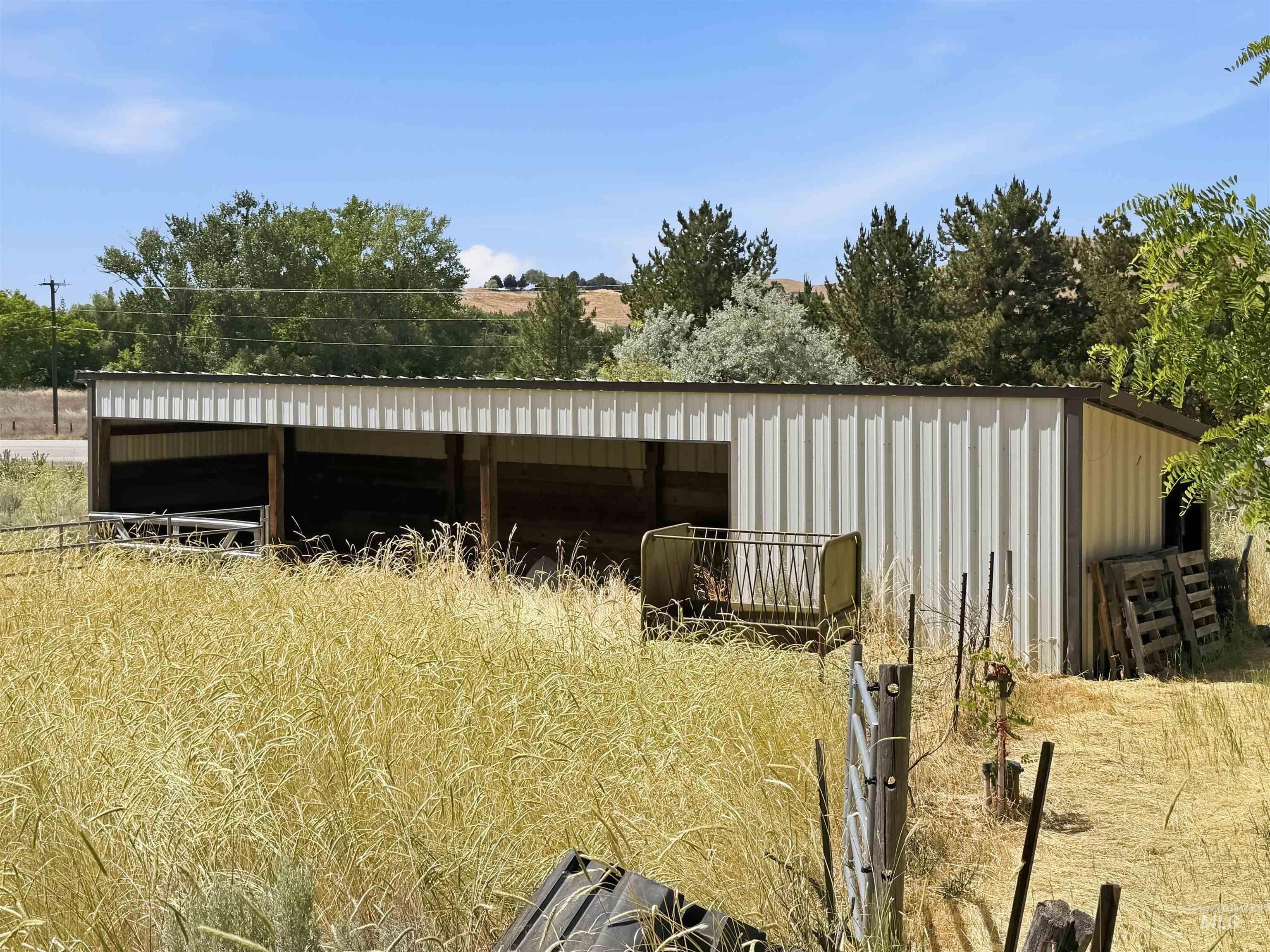 13070 N Horseshoe Bend Rd, Boise, Idaho 83714, 4 Bedrooms, 2.5 Bathrooms, Residential For Sale, Price $999,000,MLS 98990249