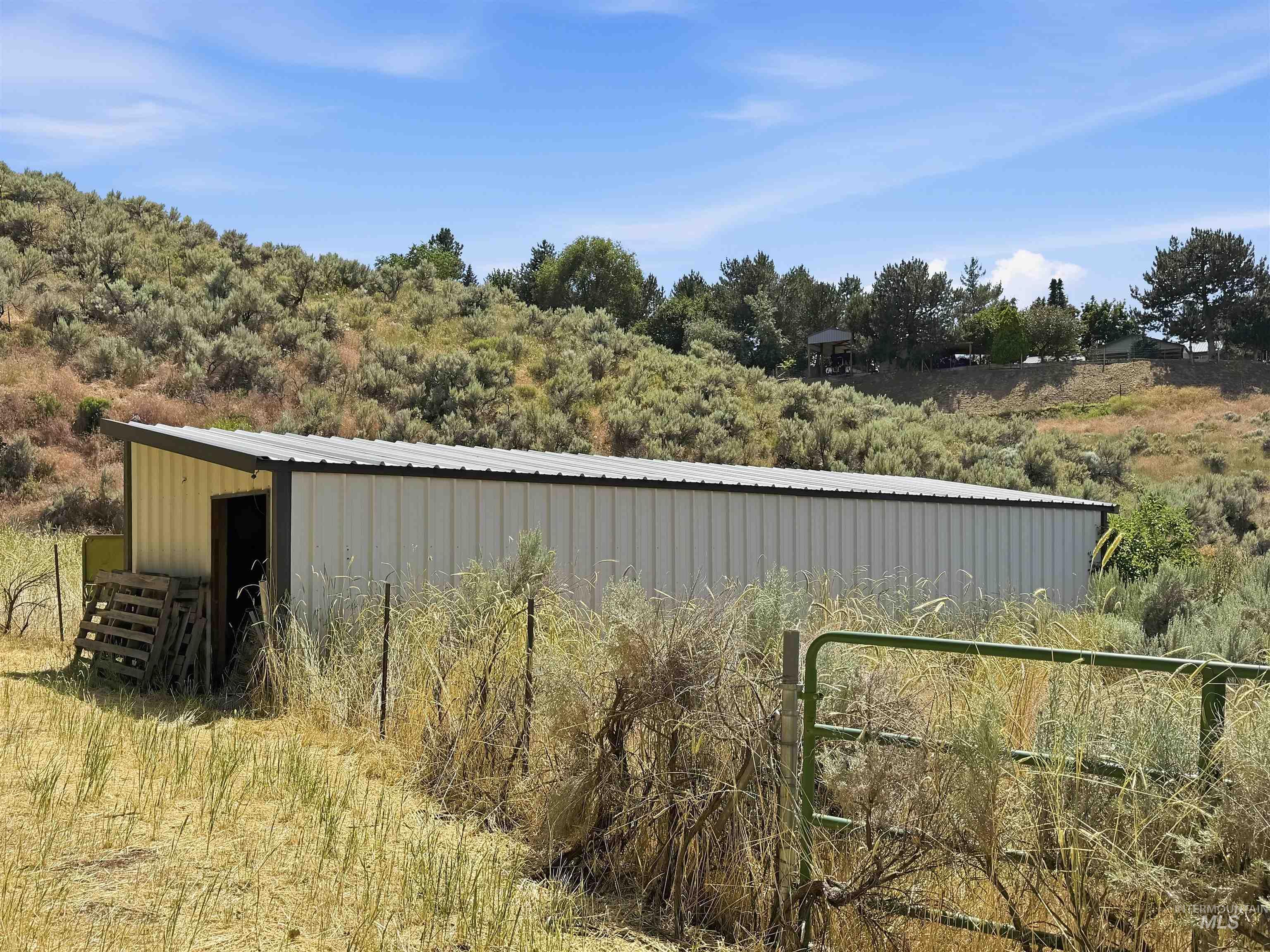 13070 N Horseshoe Bend Rd, Boise, Idaho 83714, 4 Bedrooms, 2.5 Bathrooms, Residential For Sale, Price $999,000,MLS 98990249
