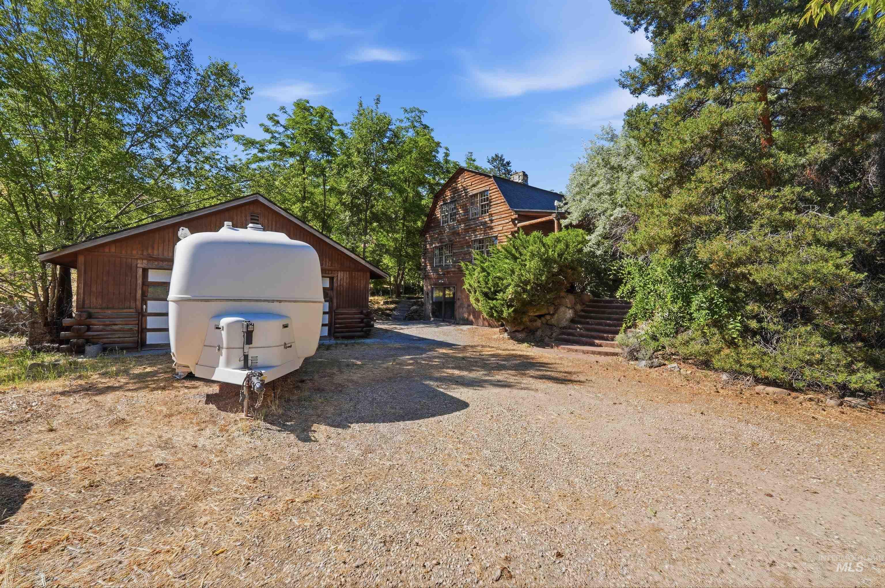 13070 N Horseshoe Bend Rd, Boise, Idaho 83703, 4 Bedrooms, 2.5 Bathrooms, Residential For Sale, Price $999,000,MLS 98990249