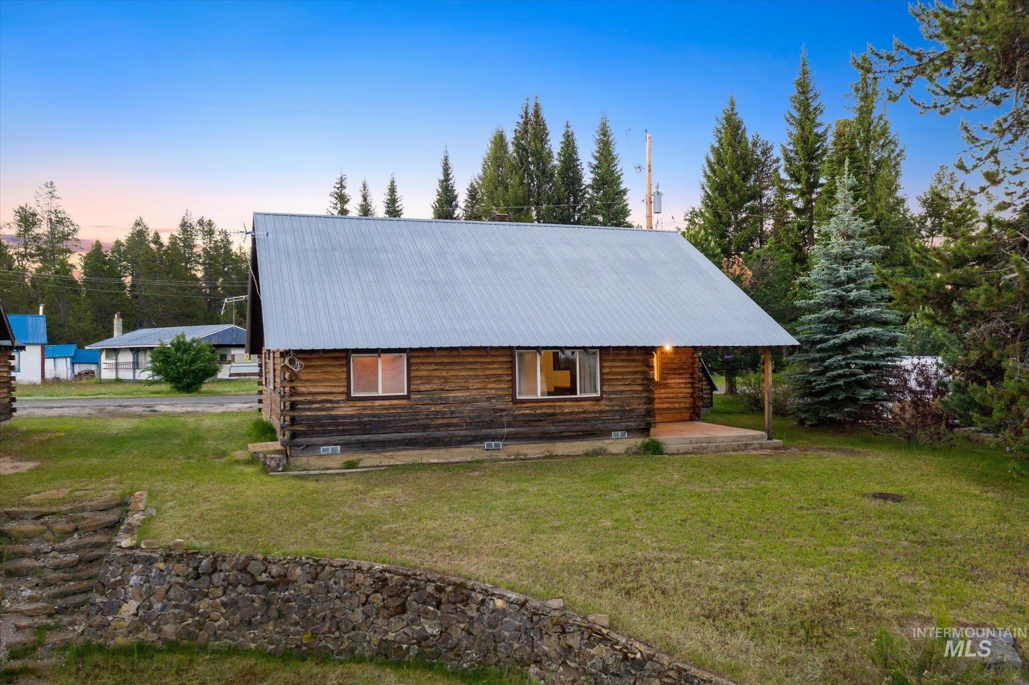 13029 DeLayne Rd, Donnelly, Idaho 83615, 5 Bedrooms, 1 Bathroom, Residential For Sale, Price $1,295,000, 98990256