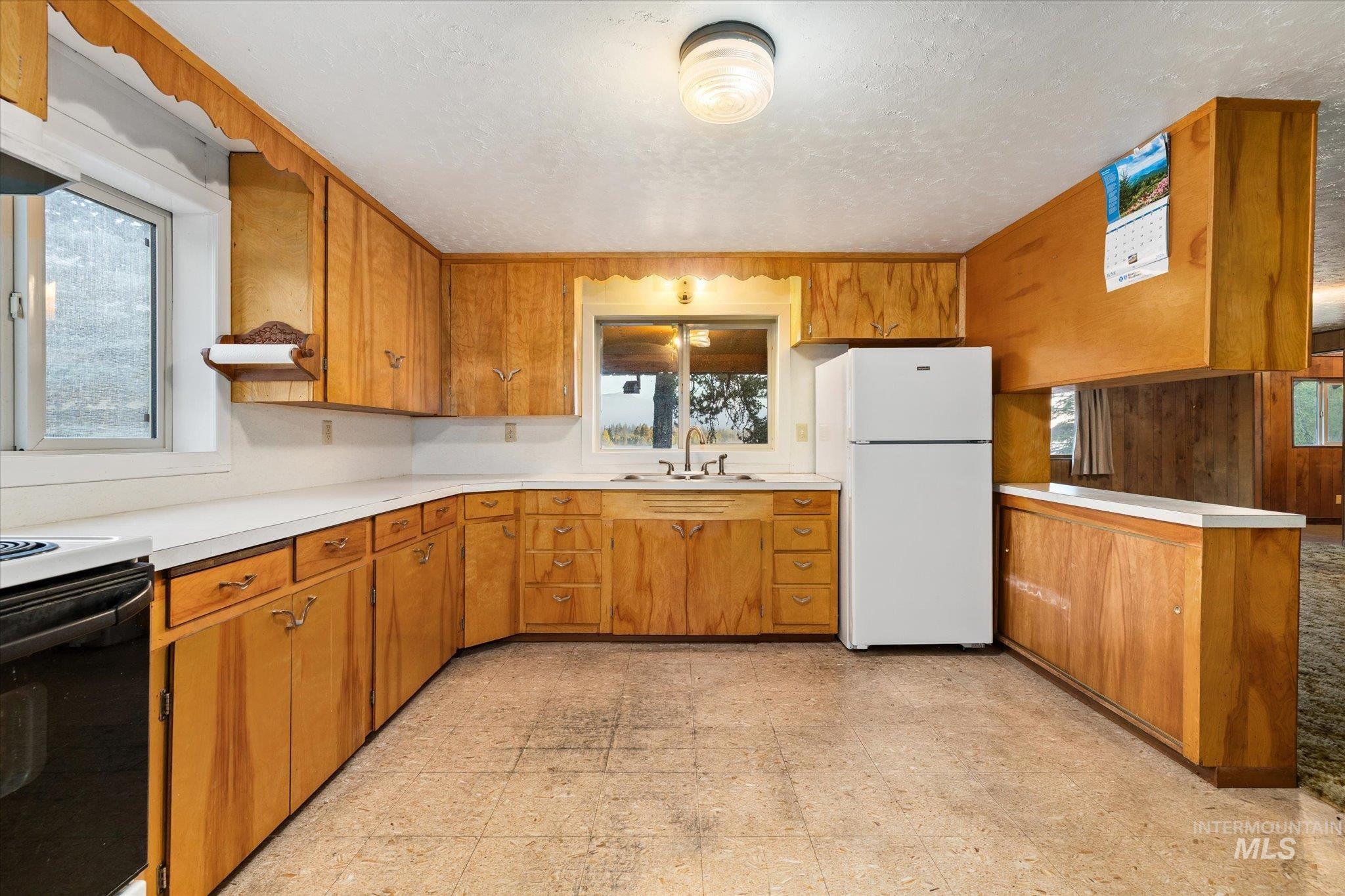 13029 DeLayne Rd, Donnelly, Idaho 83615, 5 Bedrooms, 1 Bathroom, Residential For Sale, Price $1,500,000,MLS 98990256