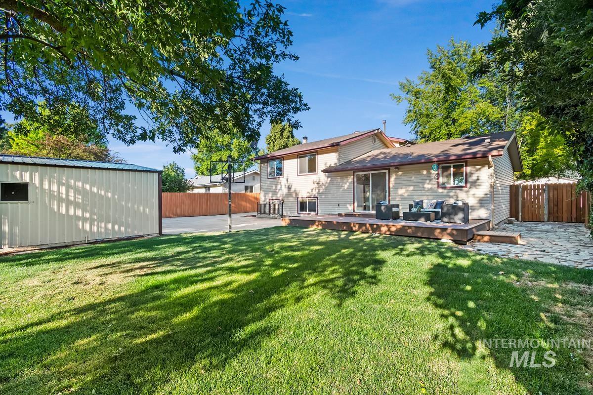 2330 S Quicksilver St, Boise, Idaho 83705, 4 Bedrooms, 2 Bathrooms, Residential For Sale, Price $525,000,MLS 98990257