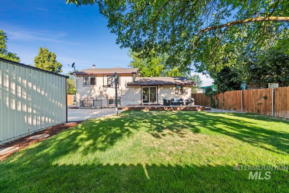 2330 S Quicksilver St, Boise, Idaho 83705, 4 Bedrooms, 2 Bathrooms, Residential For Sale, Price $525,000,MLS 98990257