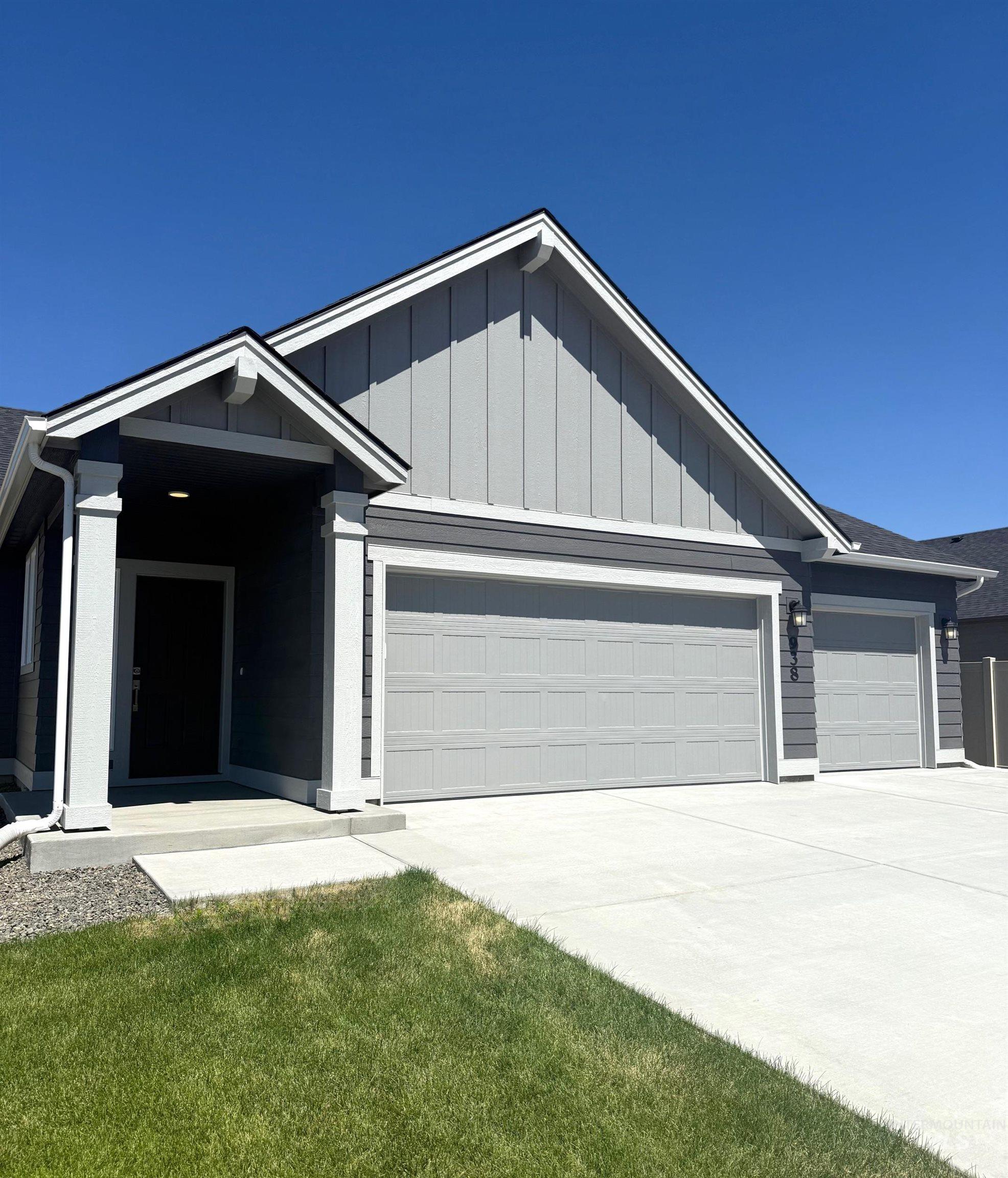 938 W Audrey Acres Dr, Nampa, Idaho 83686, 3 Bedrooms, 2 Bathrooms, Residential For Sale, Price $392,990,MLS 98990259