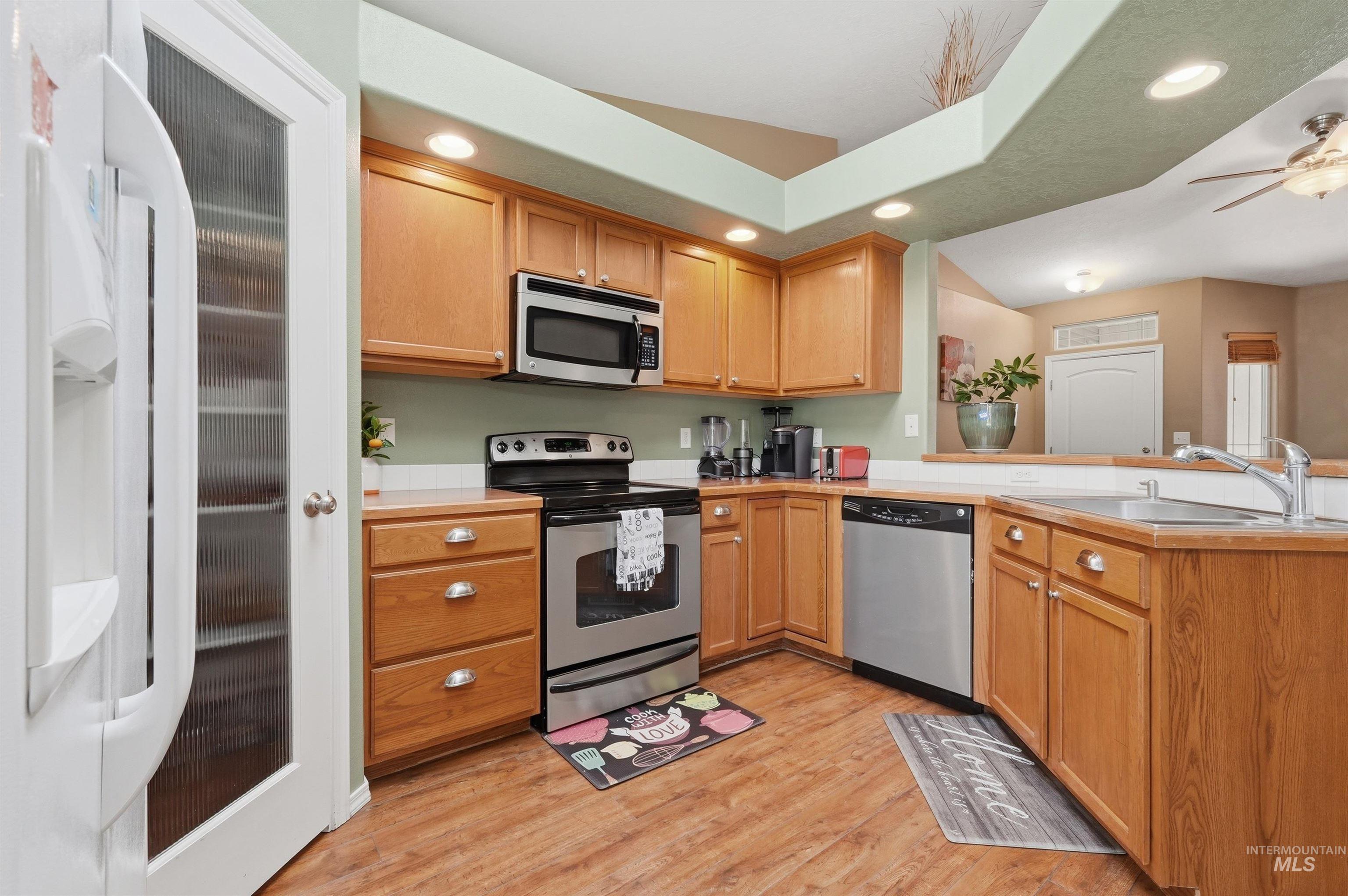 16826 NE Yorkshire Ln, Nampa, Idaho 83687, 3 Bedrooms, 2.5 Bathrooms, Residential For Sale, Price $380,000,MLS 98990261