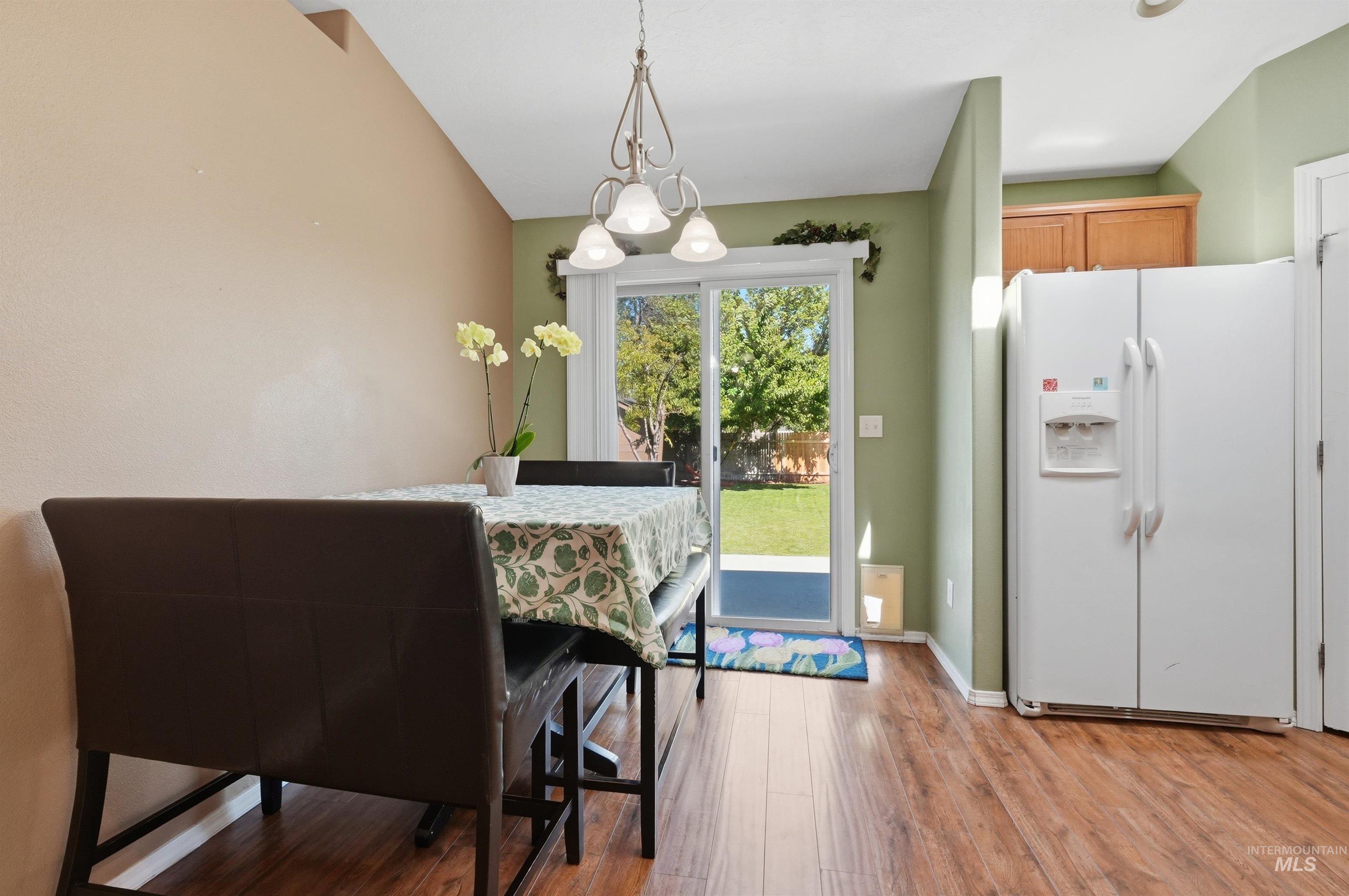 16826 NE Yorkshire Ln, Nampa, Idaho 83687, 3 Bedrooms, 2.5 Bathrooms, Residential For Sale, Price $380,000,MLS 98990261