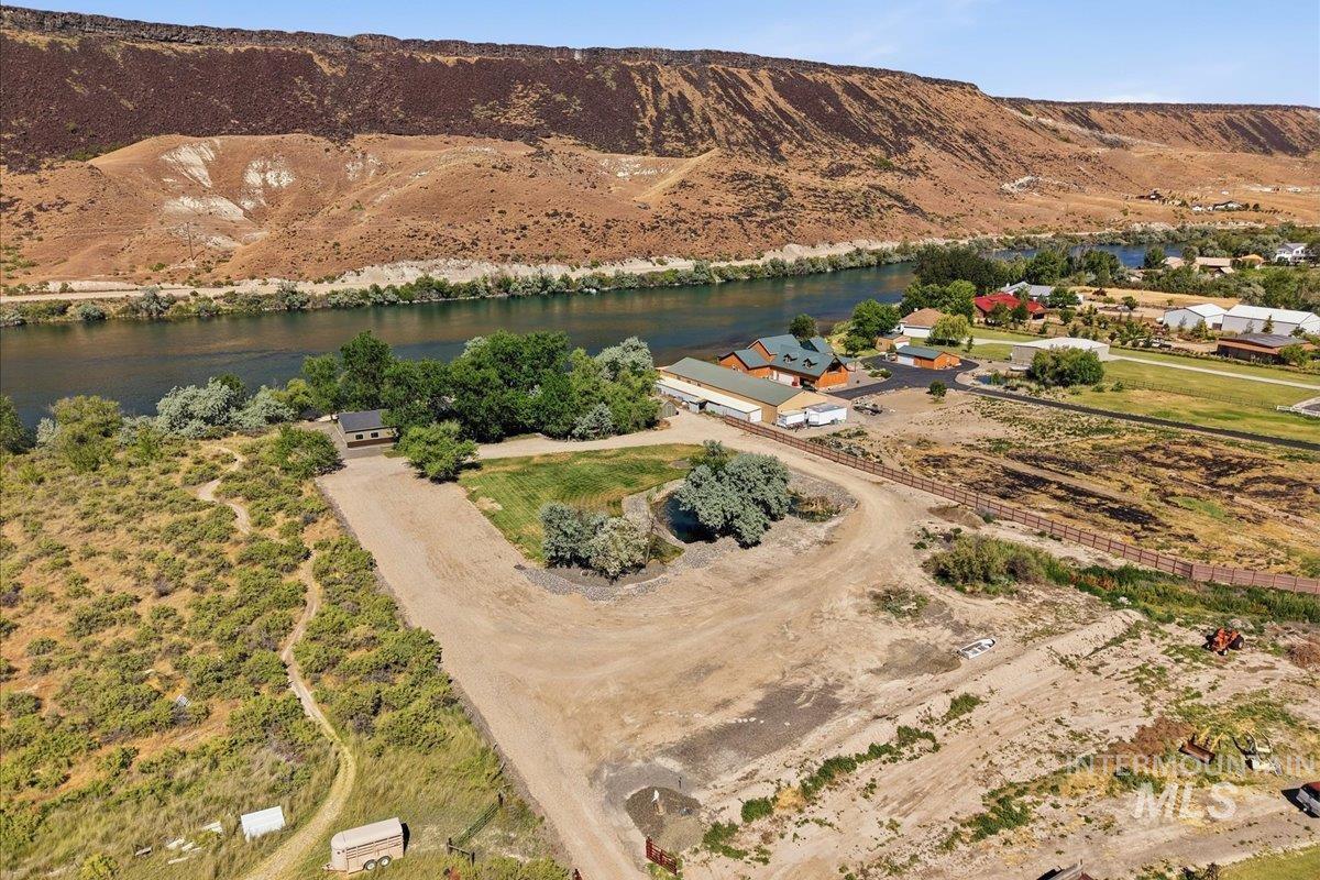 11086 State Highway 78, Melba, Idaho 83641, 2 Bedrooms, 2 Bathrooms, Residential For Sale, Price $849,000,MLS 98990265