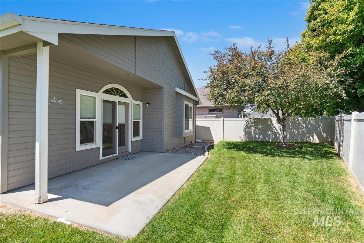 2886 N Richter, Meridian, Idaho 83646, 2 Bedrooms, 2 Bathrooms, Residential For Sale, Price $389,000,MLS 98990266