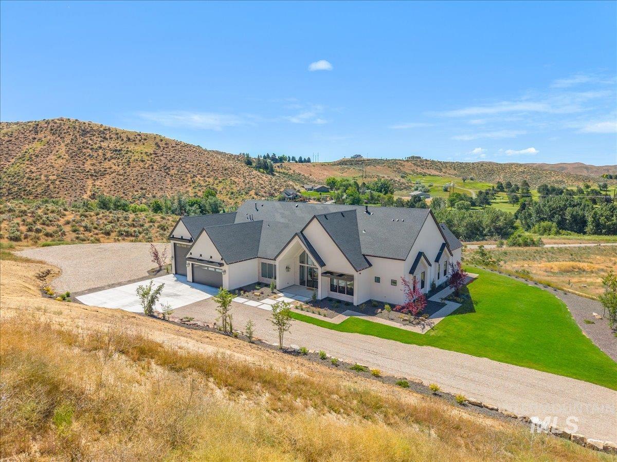 6400 N High Valley, Boise, Idaho 83714, 4 Bedrooms, 4 Bathrooms, Residential For Sale, Price $2,599,000, 98990267