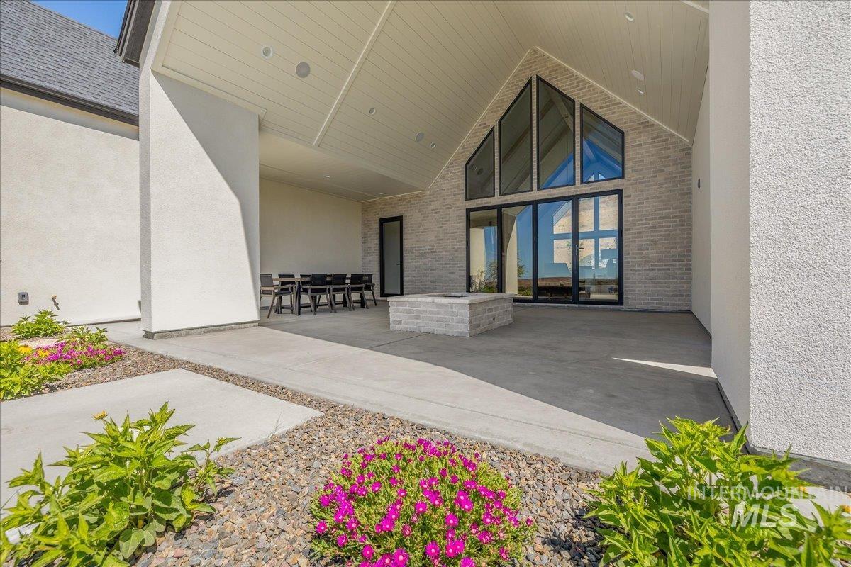 6400 N High Valley, Boise, Idaho 83714, 4 Bedrooms, 4 Bathrooms, Residential For Sale, Price $2,599,000, 98990267