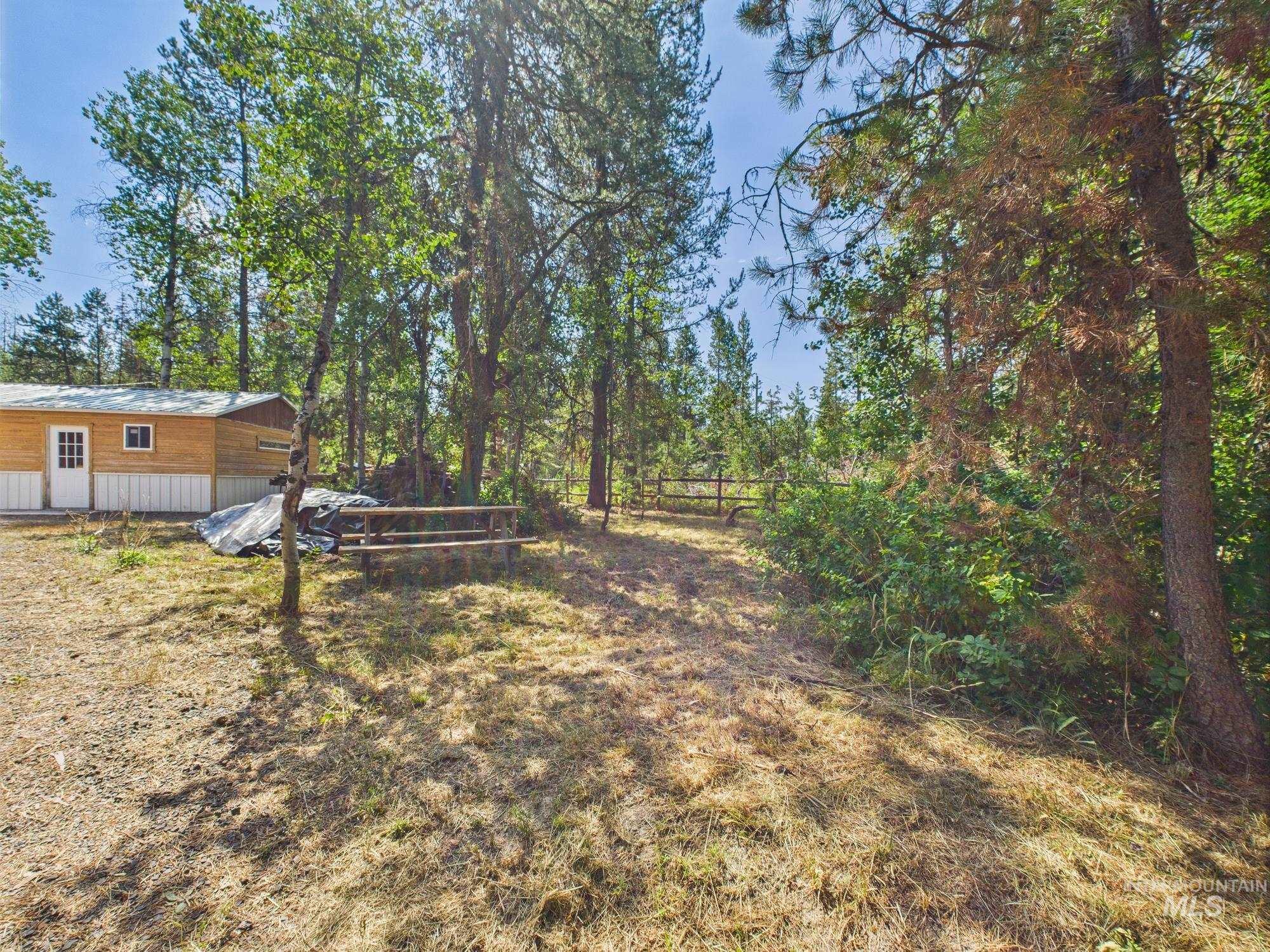 174 Lake Trail Dr, Donnelly, Idaho 83616, 2 Bedrooms, 2 Bathrooms, Residential For Sale, Price $312,000,MLS 98990273