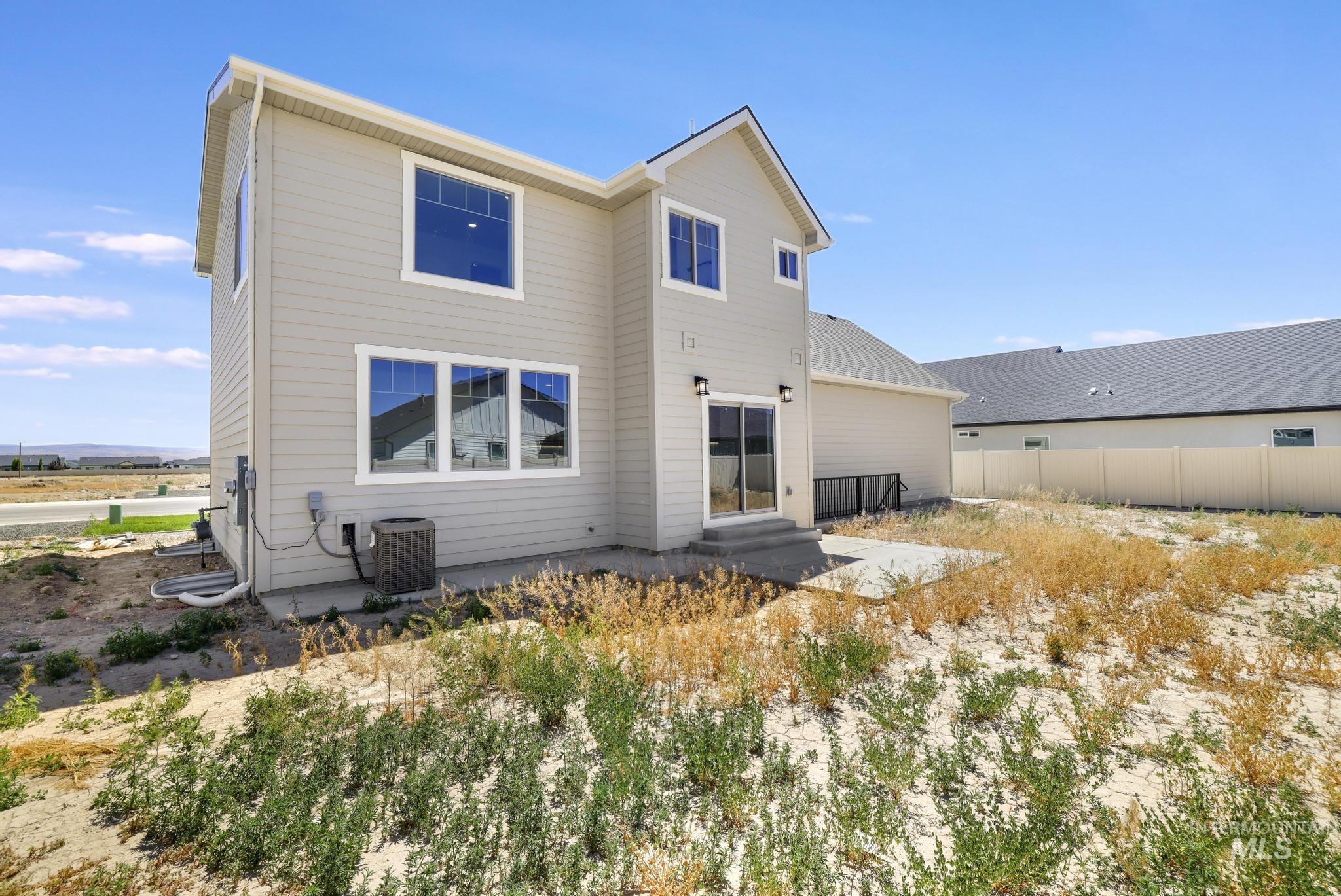 918 Quartz RD, Kimberly, Idaho 83341-2057, 3 Bedrooms, 2.5 Bathrooms, Residential For Sale, Price $559,900,MLS 98990274