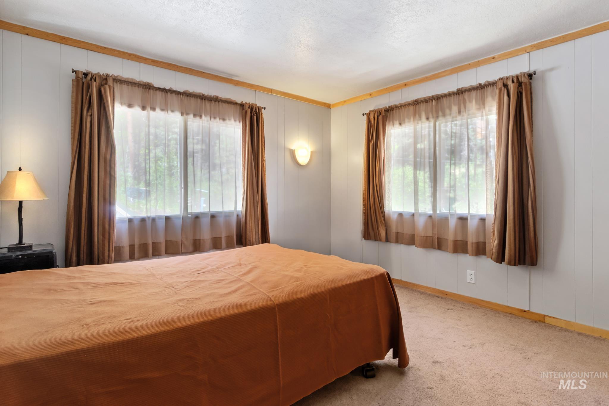 29 Beaver Creek Rd, Boise, Idaho 83716-3323, 3 Bedrooms, 2 Bathrooms, Residential For Sale, Price $249,900, 98990280