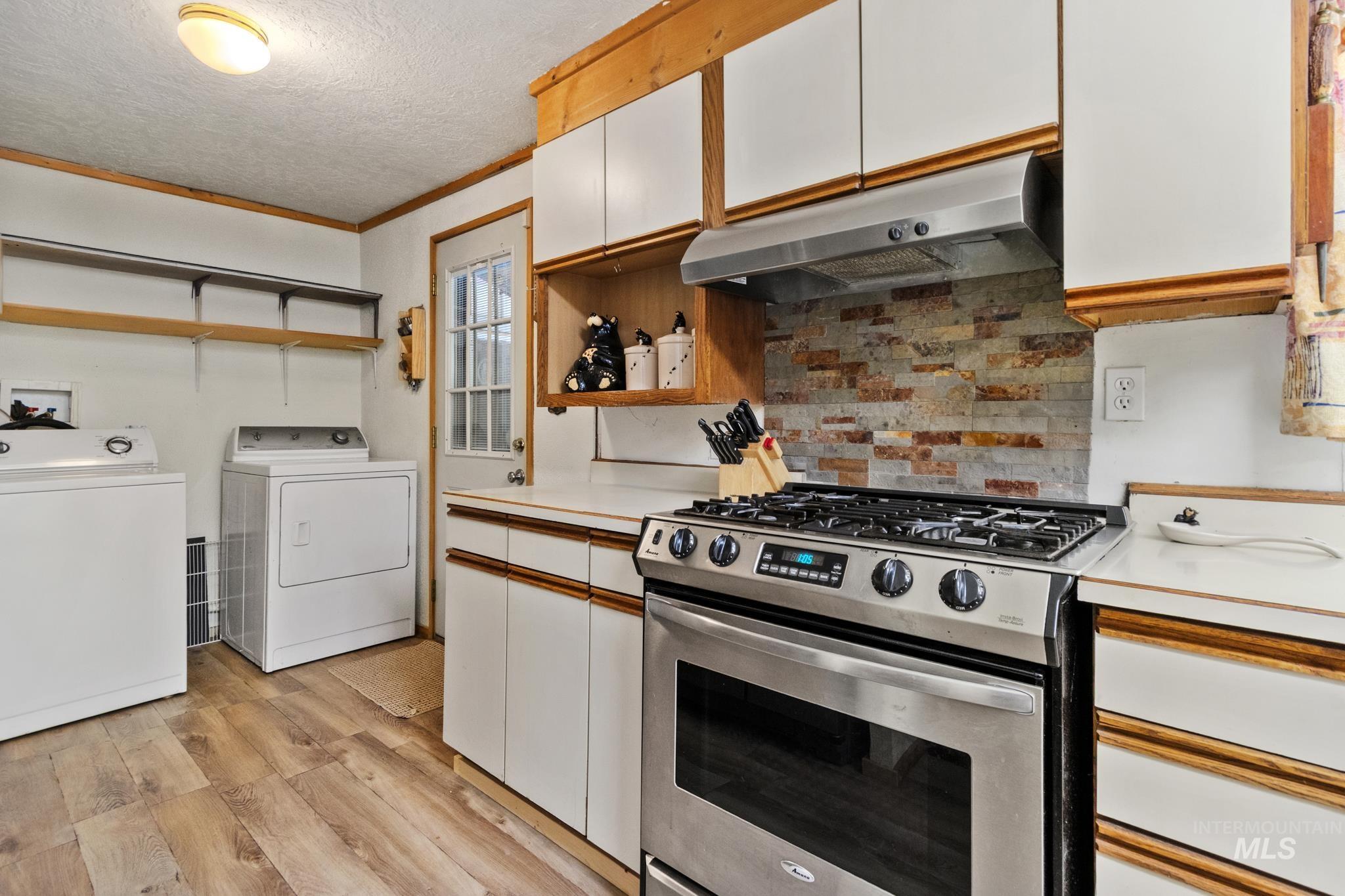 29 Beaver Creek Rd, Boise, Idaho 83716-3323, 3 Bedrooms, 2 Bathrooms, Residential For Sale, Price $249,900, 98990280