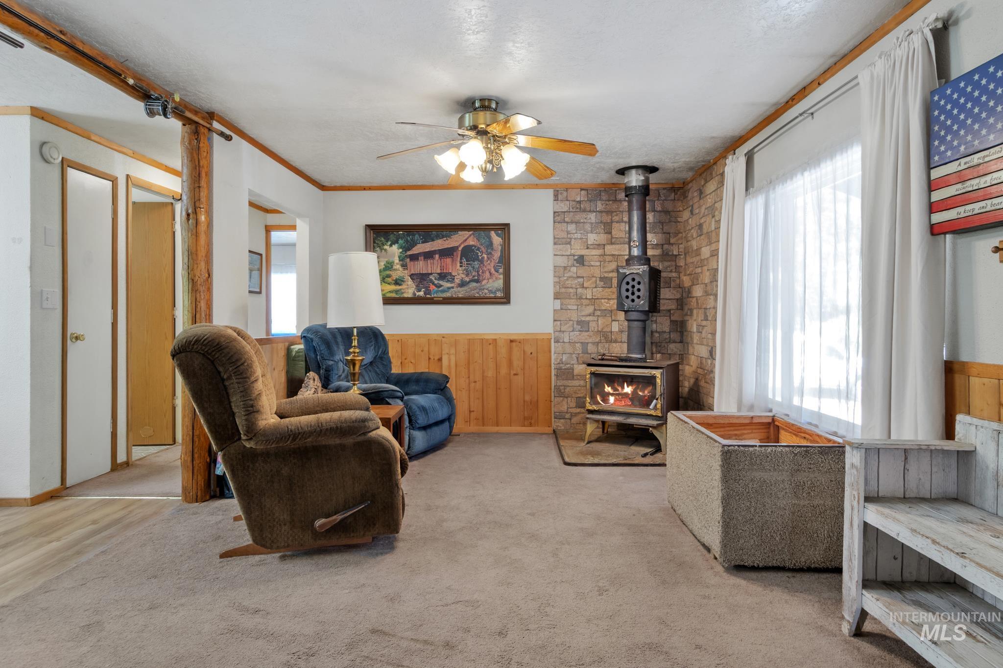 29 Beaver Creek Rd, Boise, Idaho 83716-3323, 3 Bedrooms, 2 Bathrooms, Residential For Sale, Price $249,900, 98990280