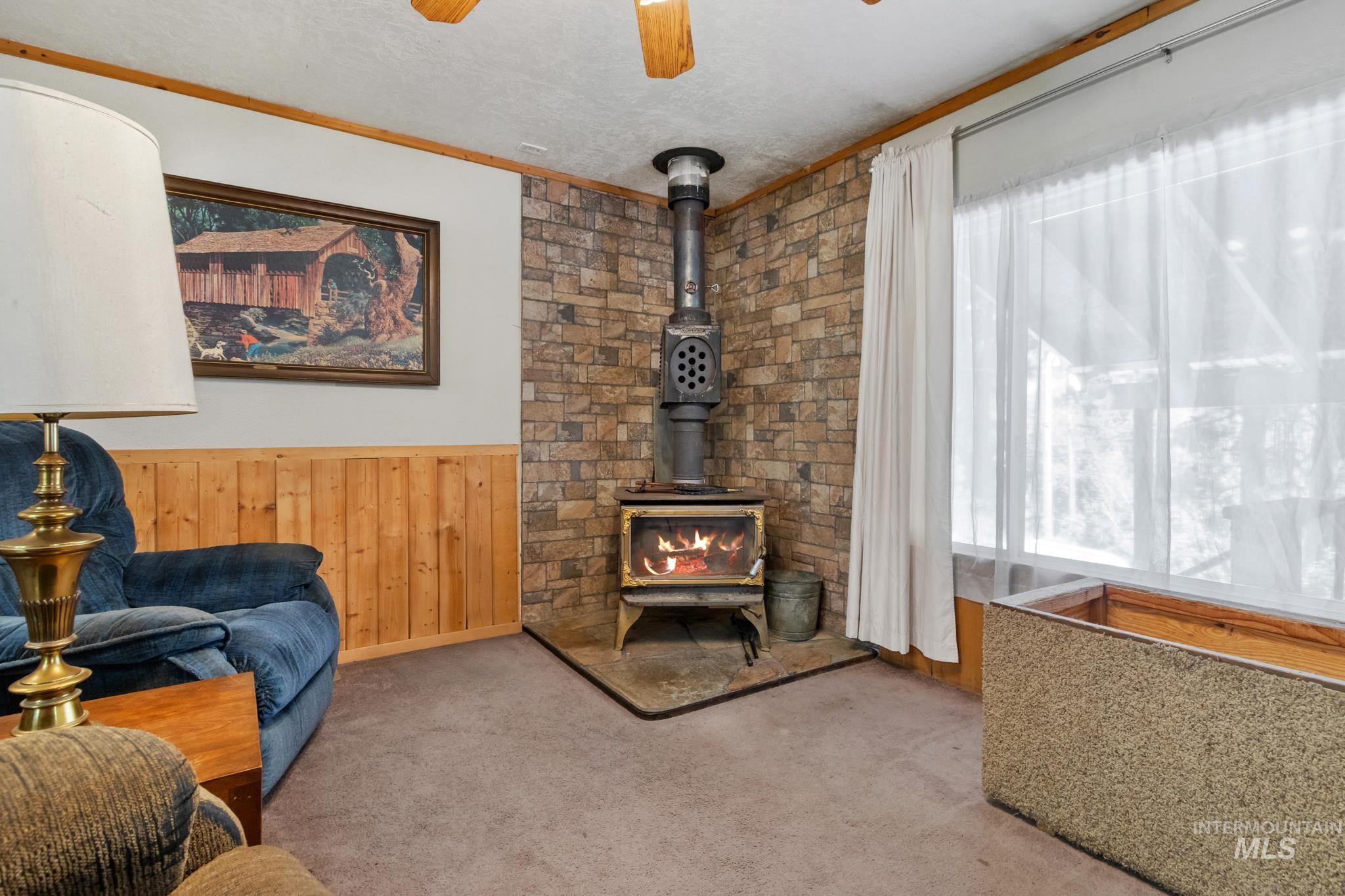 29 Beaver Creek Rd, Boise, Idaho 83716-3323, 3 Bedrooms, 2 Bathrooms, Residential For Sale, Price $249,900, 98990280