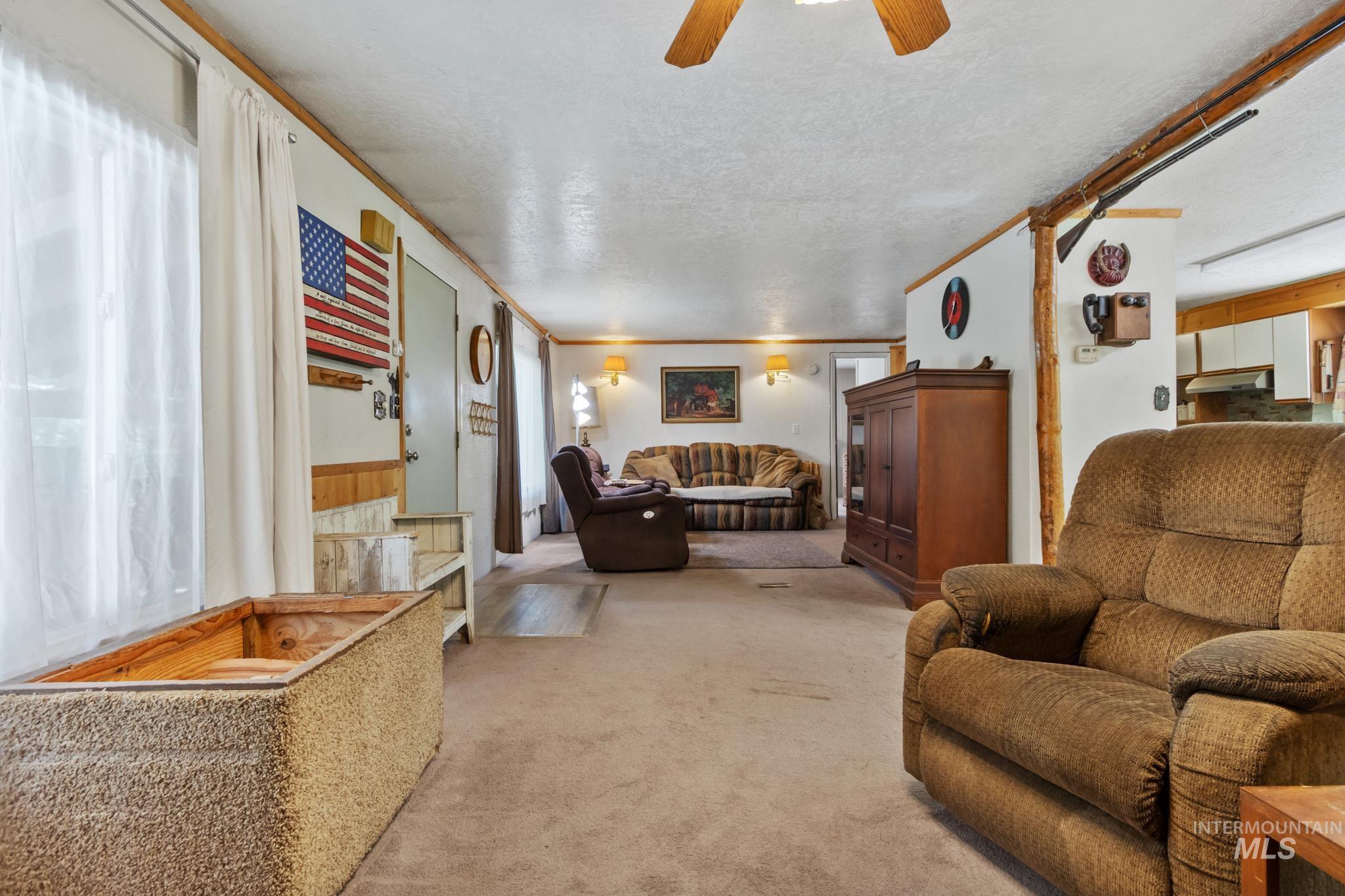 29 Beaver Creek Rd, Boise, Idaho 83716-3323, 3 Bedrooms, 2 Bathrooms, Residential For Sale, Price $249,900, 98990280