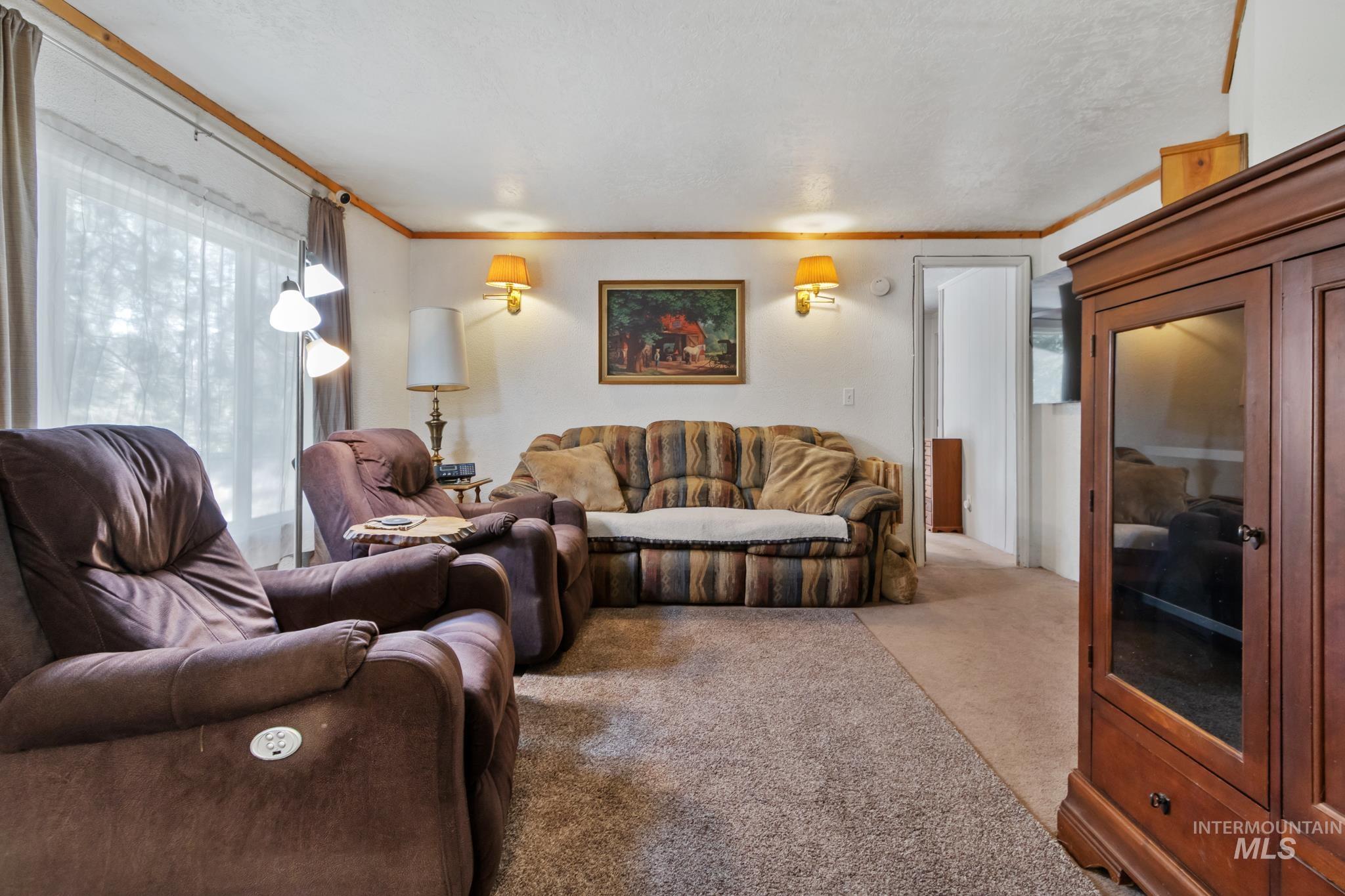 29 Beaver Creek Rd, Boise, Idaho 83716-3323, 3 Bedrooms, 2 Bathrooms, Residential For Sale, Price $249,900, 98990280
