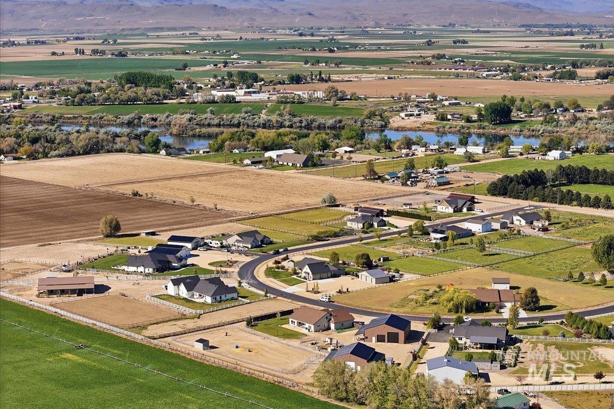 25810 Chandler Dr, Caldwell, Idaho 83676, 4 Bedrooms, 4 Bathrooms, Farm & Ranch For Sale, Price $1,495,000, 98990284