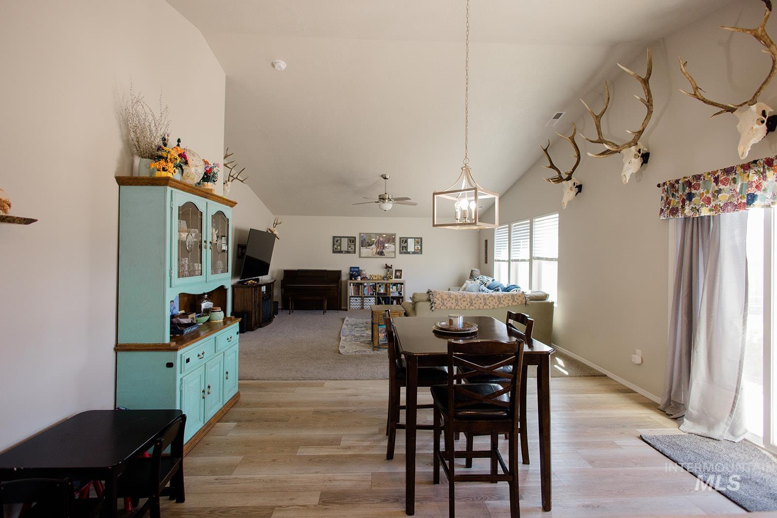 930 SW Lago, Mountain Home, Idaho 83647, 4 Bedrooms, 2 Bathrooms, Residential For Sale, Price $425,000, 98990286