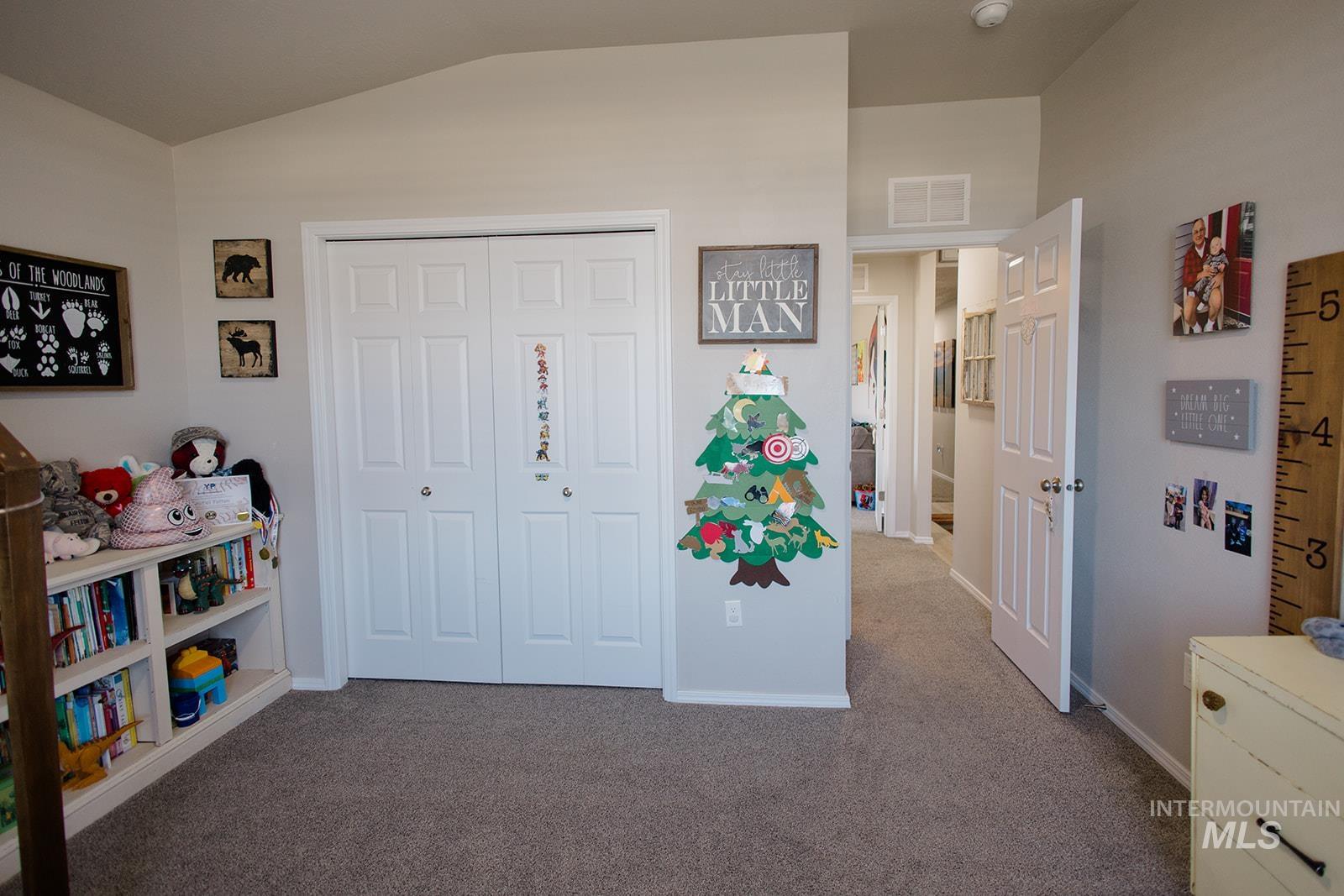 930 SW Lago, Mountain Home, Idaho 83647, 4 Bedrooms, 2 Bathrooms, Residential For Sale, Price $425,000, 98990286