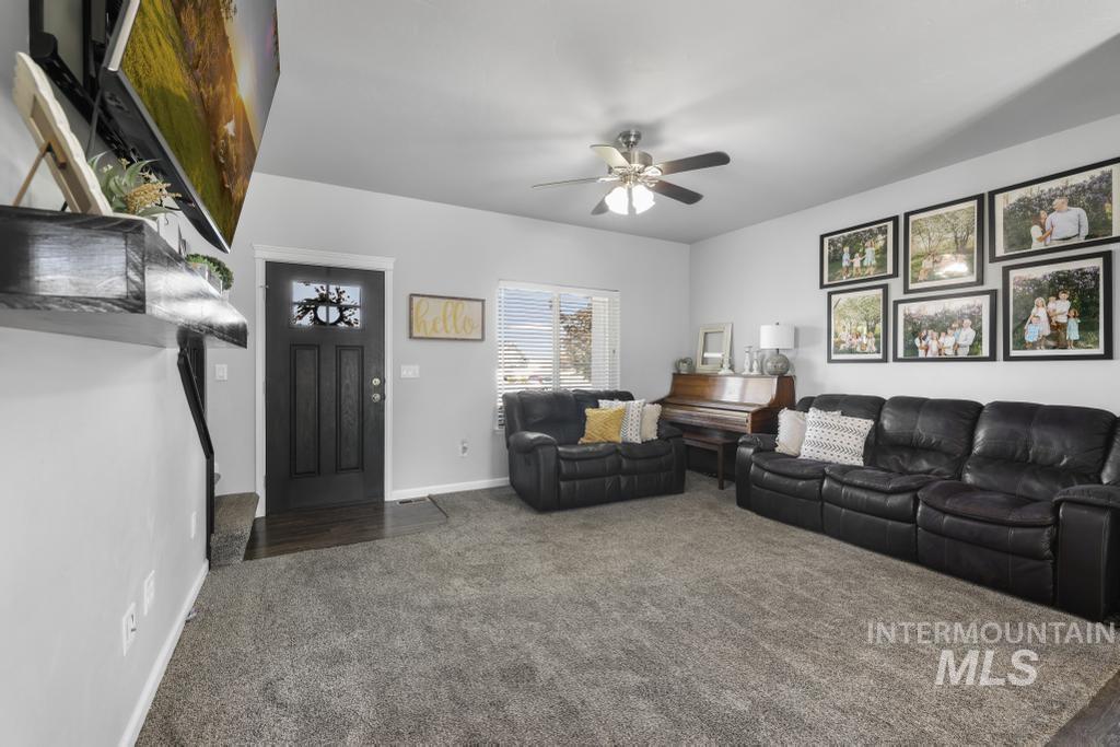 2496 Village St, Twin Falls, Idaho 83301, 4 Bedrooms, 3 Bathrooms, Residential For Sale, Price $435,000,MLS 98990290