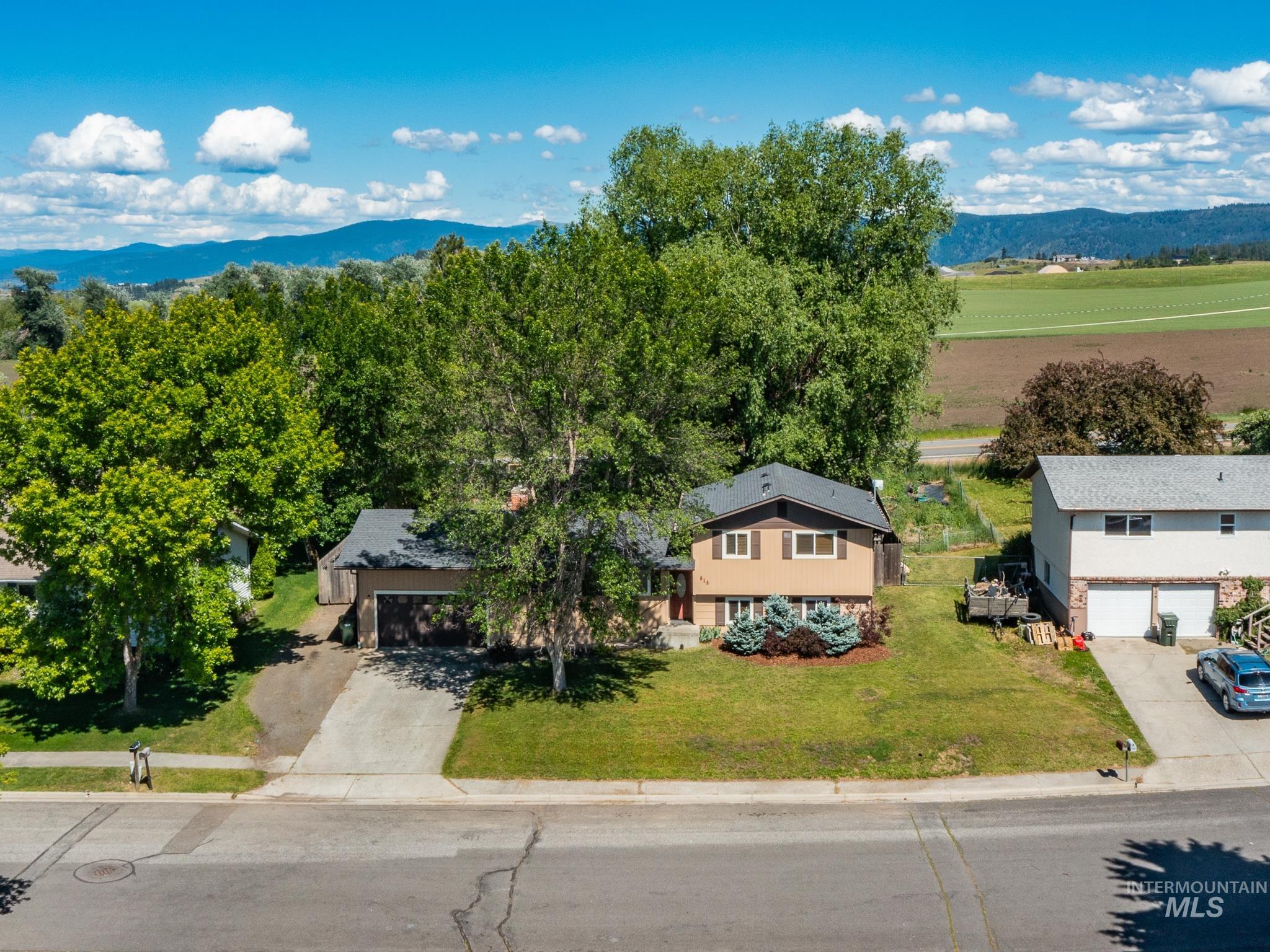 618 Dawn Drive, Grangeville, Idaho 83530, 4 Bedrooms, 2.5 Bathrooms, Residential For Sale, Price $389,000,MLS 98990292