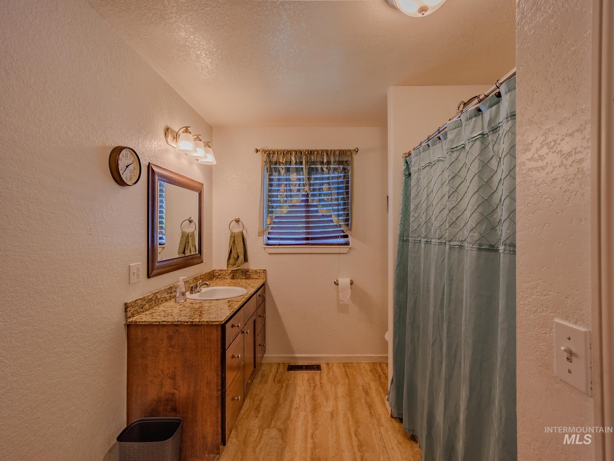 618 Dawn Drive, Grangeville, Idaho 83530, 4 Bedrooms, 2.5 Bathrooms, Residential For Sale, Price $389,000,MLS 98990292