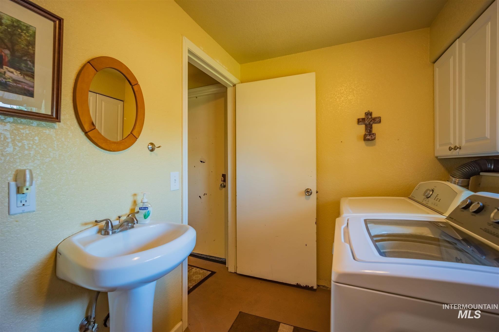 618 Dawn Drive, Grangeville, Idaho 83530, 4 Bedrooms, 2.5 Bathrooms, Residential For Sale, Price $389,000,MLS 98990292