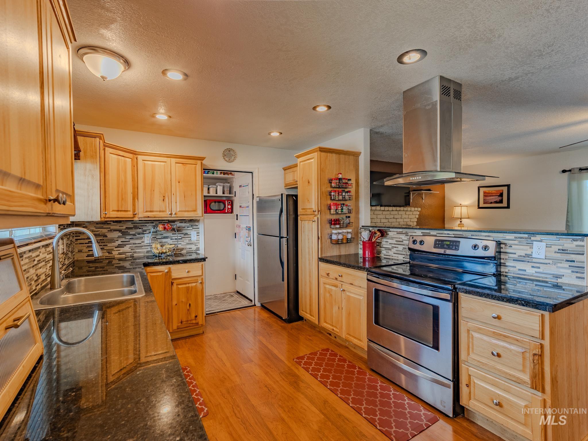 618 Dawn Drive, Grangeville, Idaho 83530, 4 Bedrooms, 2.5 Bathrooms, Residential For Sale, Price $389,000,MLS 98990292