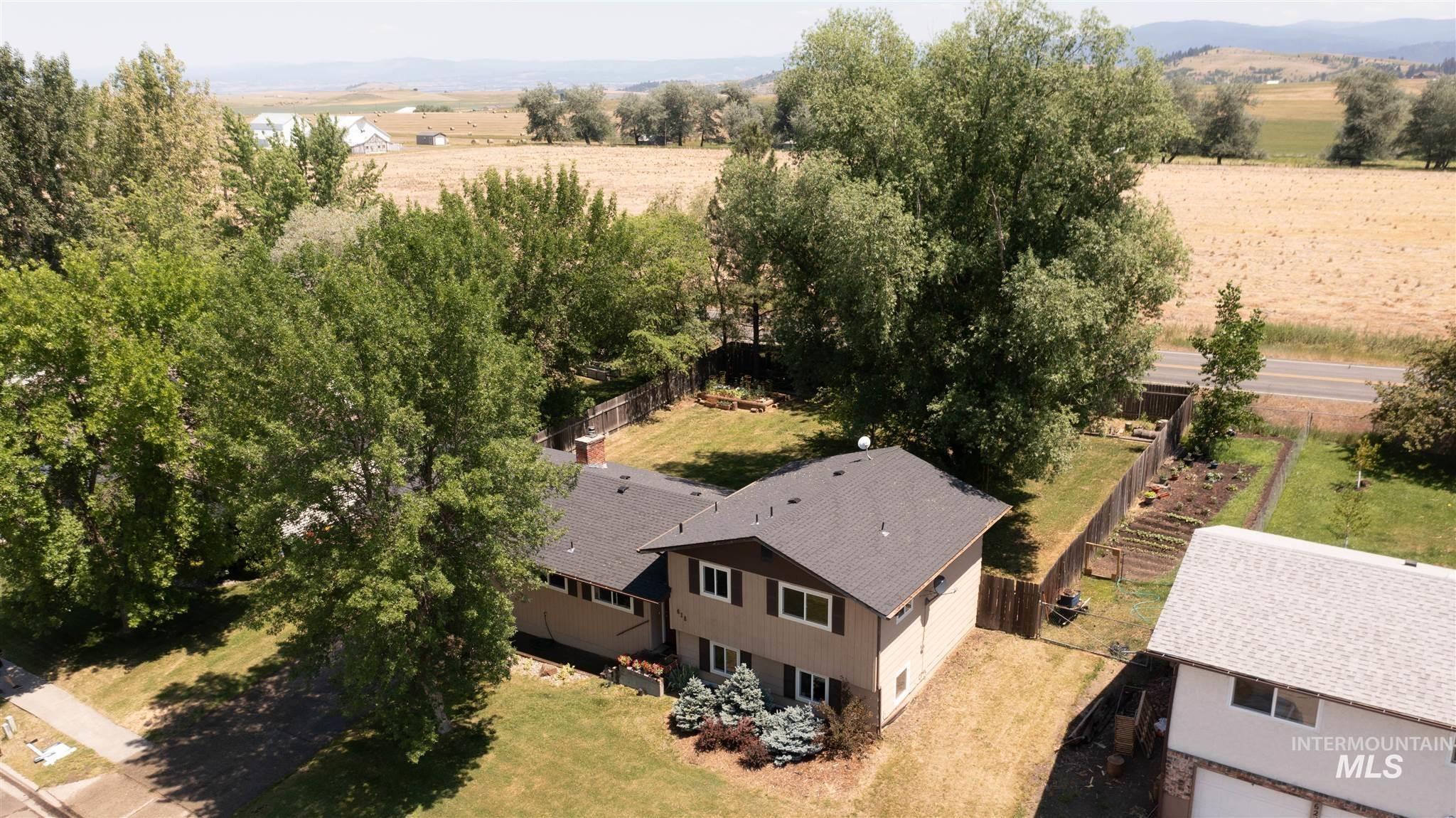 618 Dawn Drive, Grangeville, Idaho 83530, 4 Bedrooms, 2.5 Bathrooms, Residential For Sale, Price $389,000,MLS 98990292