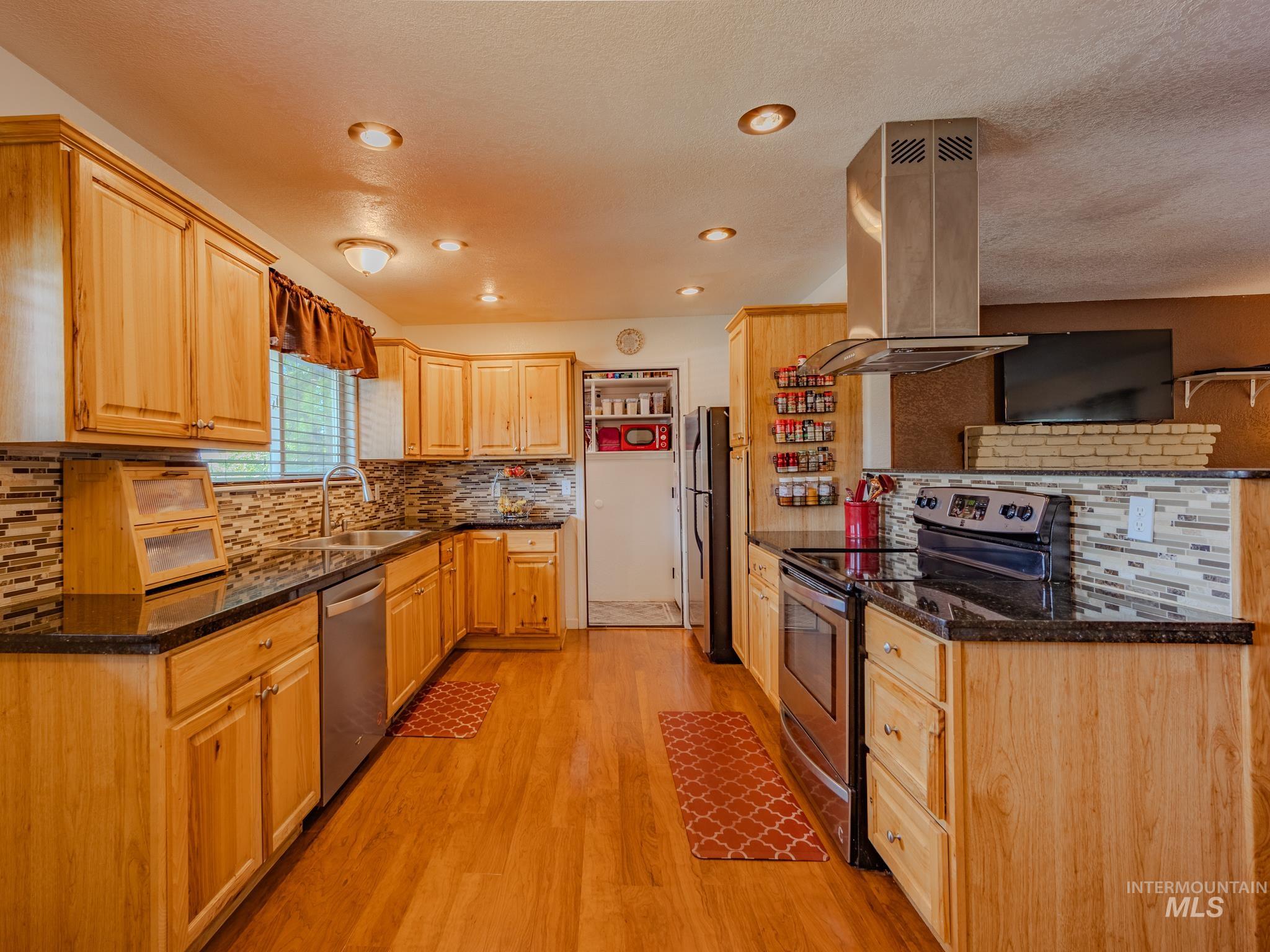 618 Dawn Drive, Grangeville, Idaho 83530, 4 Bedrooms, 2.5 Bathrooms, Residential For Sale, Price $389,000,MLS 98990292