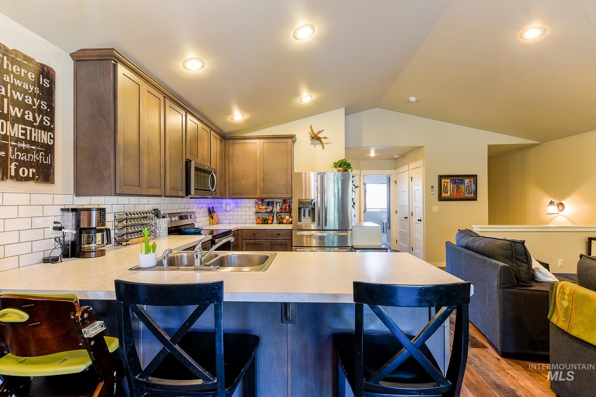 1373 Bristol Rd, Moscow, Idaho 83843, 3 Bedrooms, 2 Bathrooms, Residential For Sale, Price $375,000,MLS 98990293