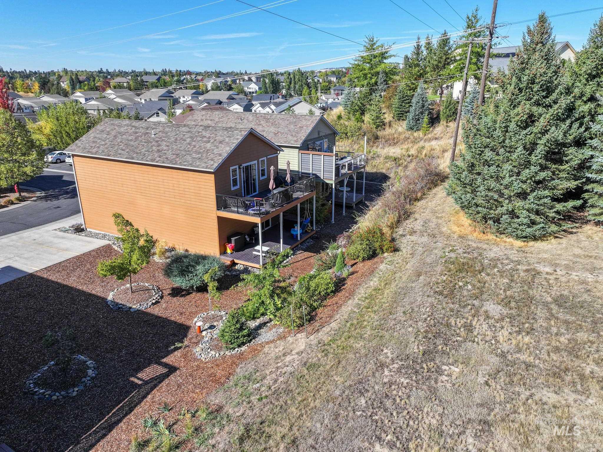 1373 Bristol Rd, Moscow, Idaho 83843, 3 Bedrooms, 2 Bathrooms, Residential For Sale, Price $375,000,MLS 98990293