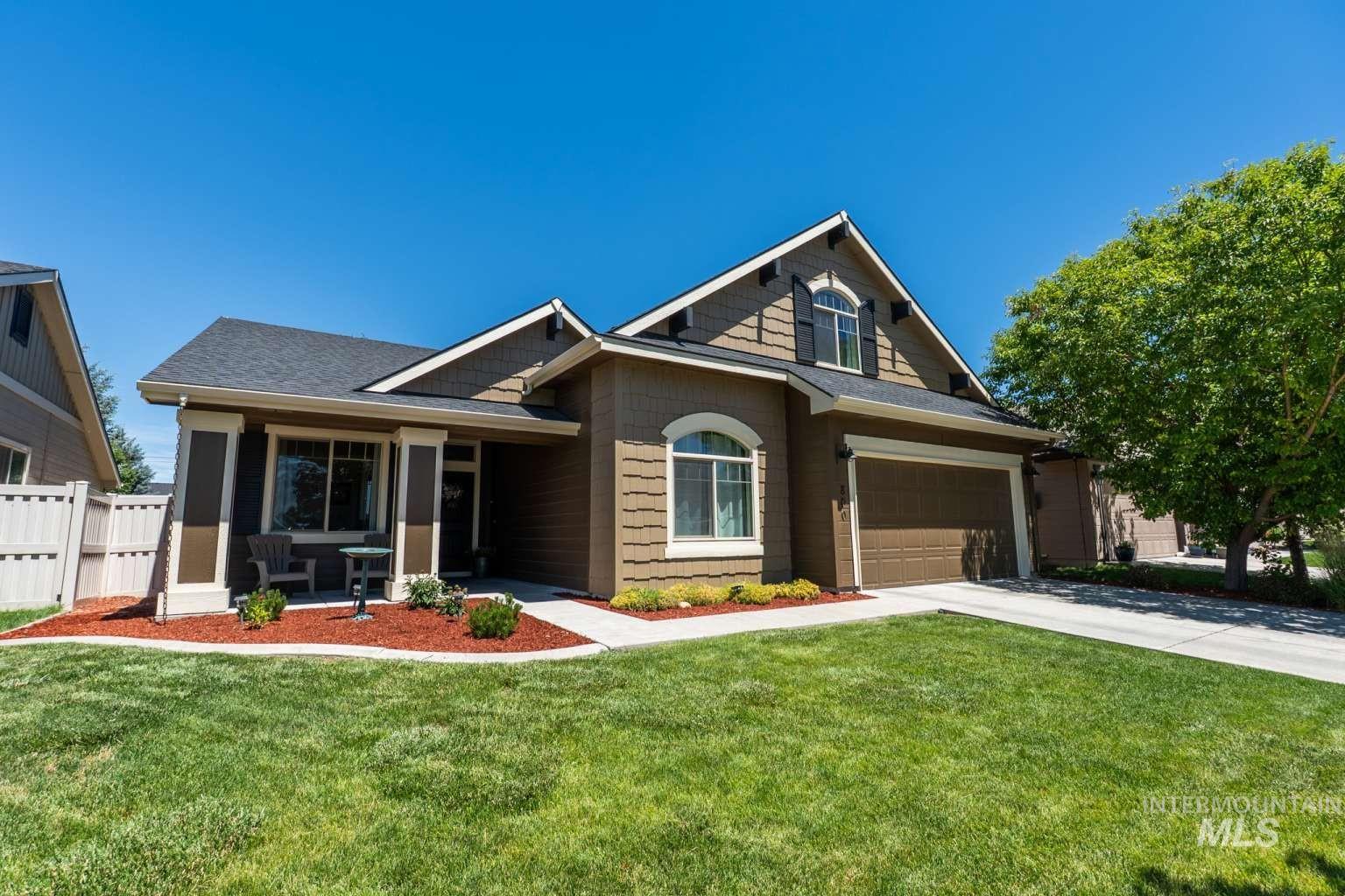 800 Harvest Way, Middleton, Idaho 83644, 3 Bedrooms, 3 Bathrooms, Residential For Sale, Price $465,000,MLS 98990296