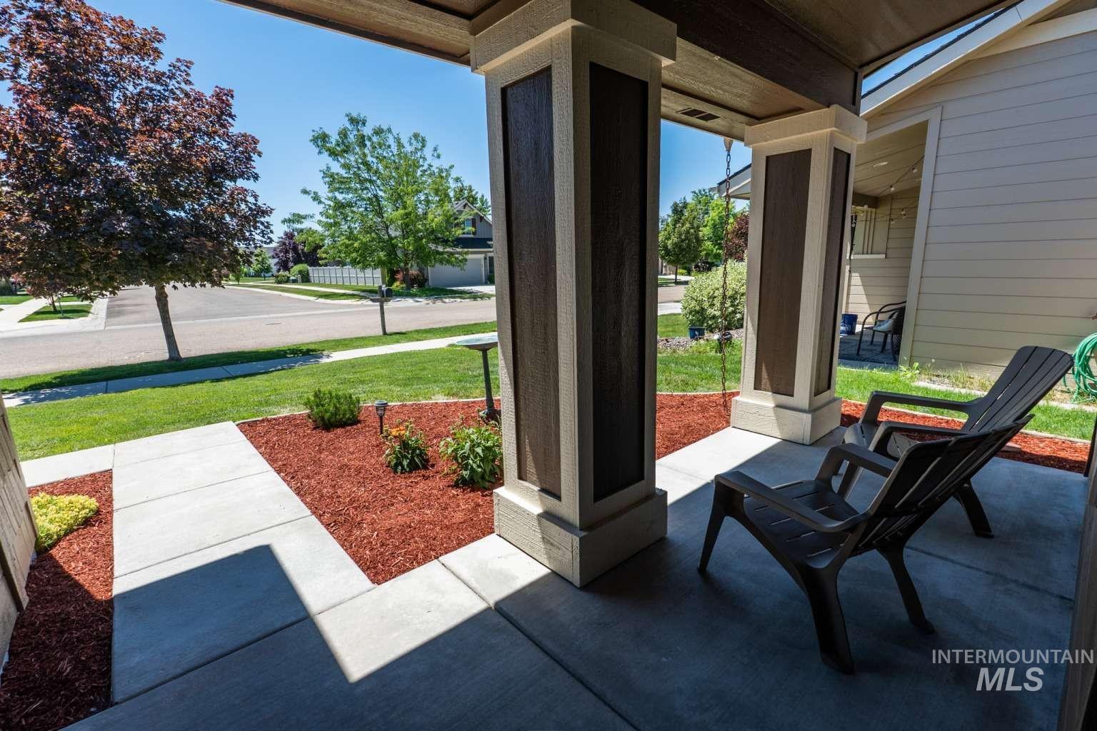 800 Harvest Way, Middleton, Idaho 83644, 3 Bedrooms, 3 Bathrooms, Residential For Sale, Price $465,000,MLS 98990296