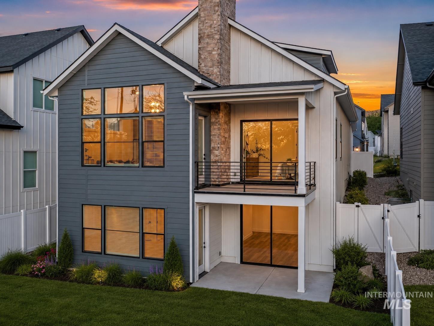 6381 W Tobi Ln, Boise, Idaho 83714, 3 Bedrooms, 3.5 Bathrooms, Residential For Sale, Price $825,000,MLS 98990315