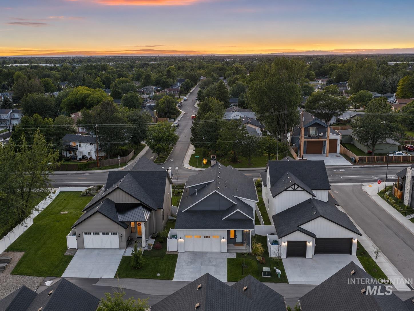 6381 W Tobi Ln, Boise, Idaho 83714, 3 Bedrooms, 3.5 Bathrooms, Residential For Sale, Price $825,000,MLS 98990315