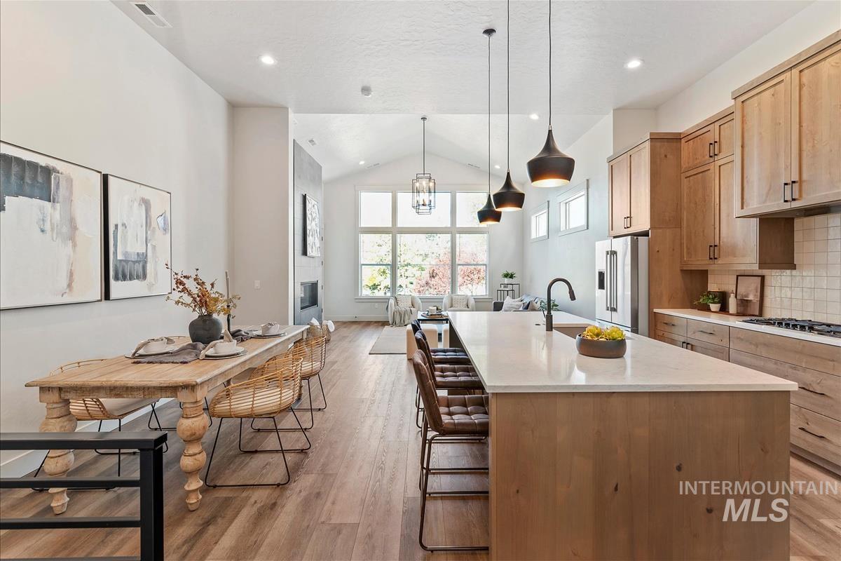 6381 W Tobi Ln, Boise, Idaho 83714, 3 Bedrooms, 3.5 Bathrooms, Residential For Sale, Price $825,000,MLS 98990315