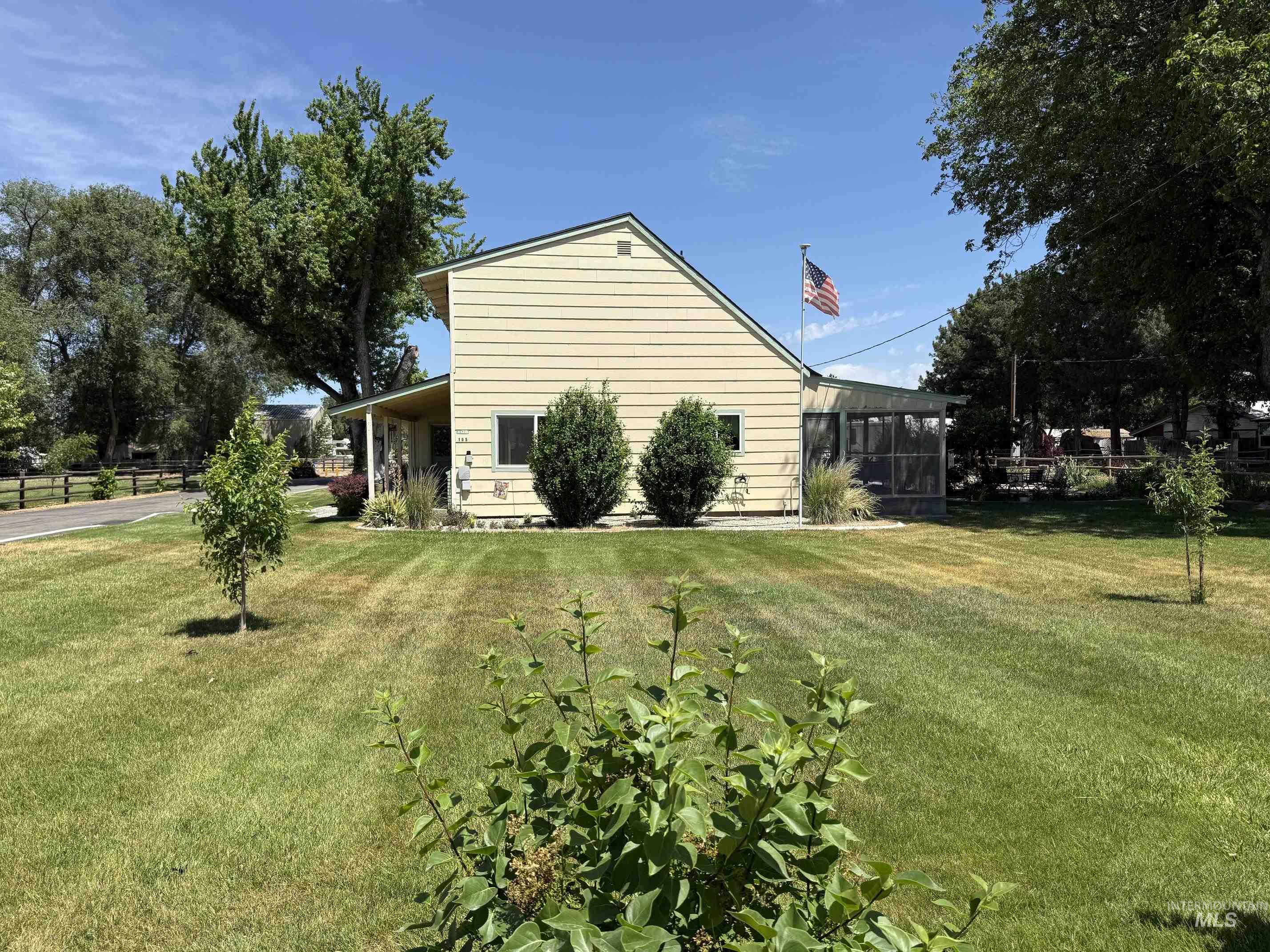 105 NE 16th St, Fruitland, Idaho 83619, 5 Bedrooms, 3 Bathrooms, Residential For Sale, Price $1,MLS 98990316