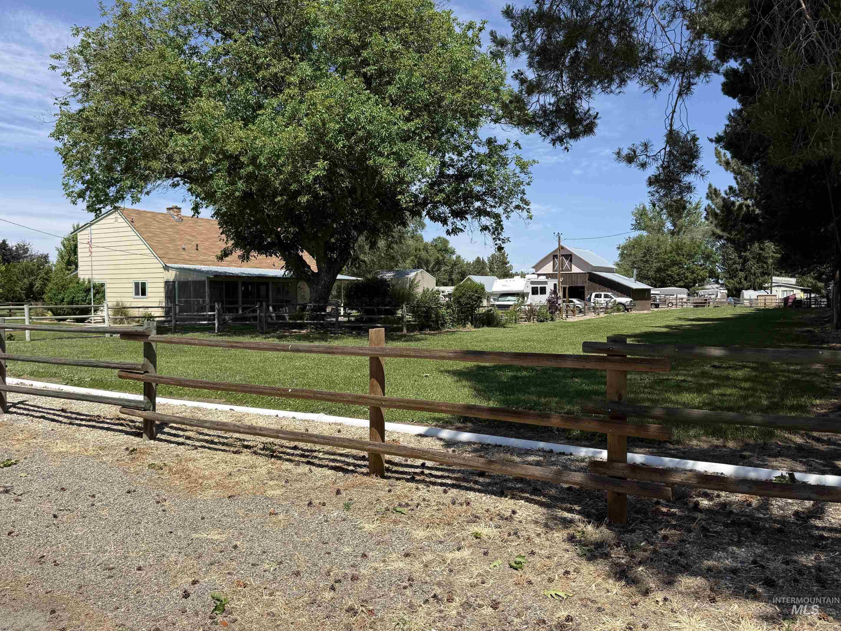 105 NE 16th St, Fruitland, Idaho 83619, 5 Bedrooms, 3 Bathrooms, Residential For Sale, Price $1,MLS 98990316