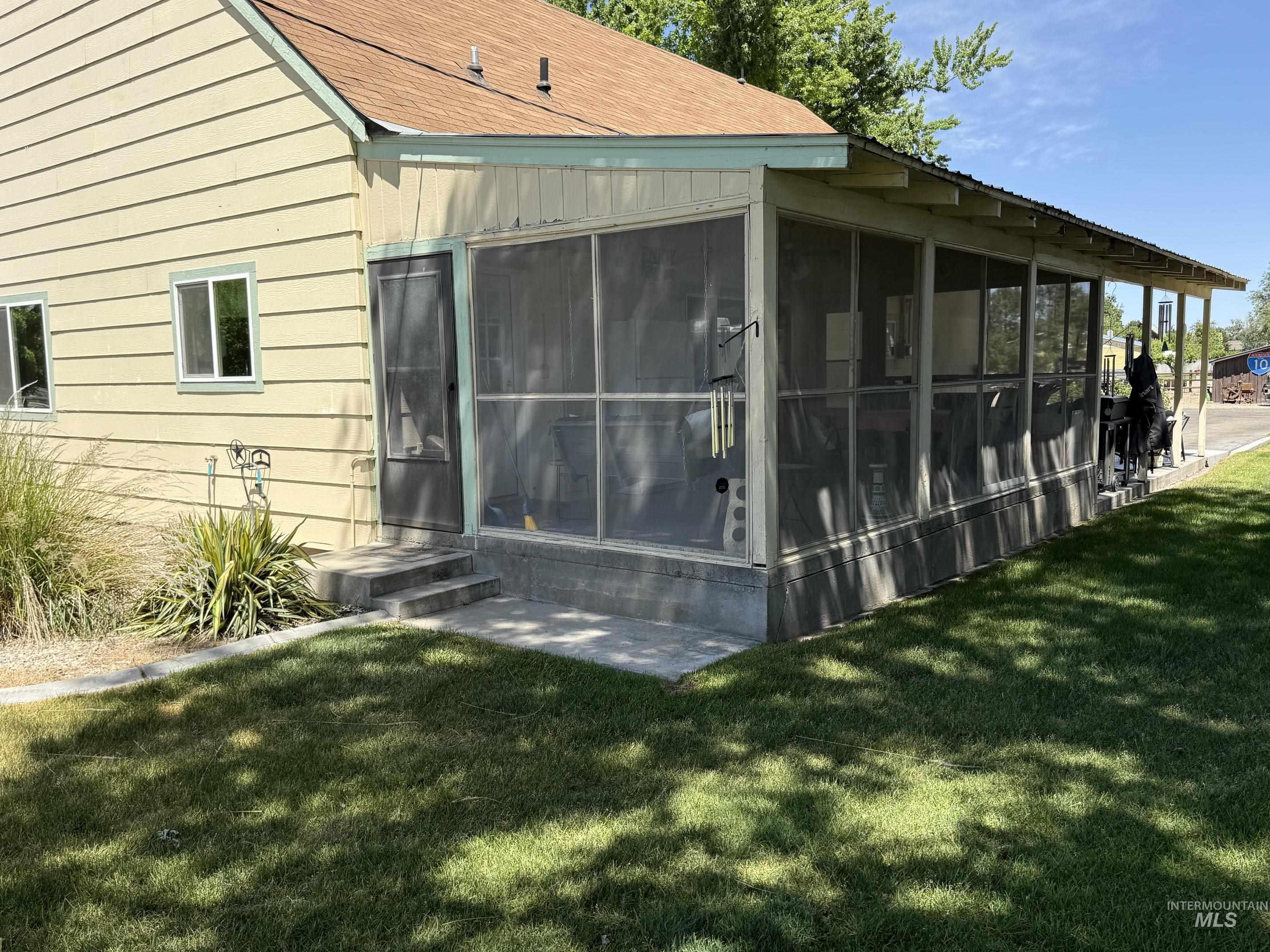 105 NE 16th St, Fruitland, Idaho 83619, 5 Bedrooms, 3 Bathrooms, Residential For Sale, Price $1,MLS 98990316