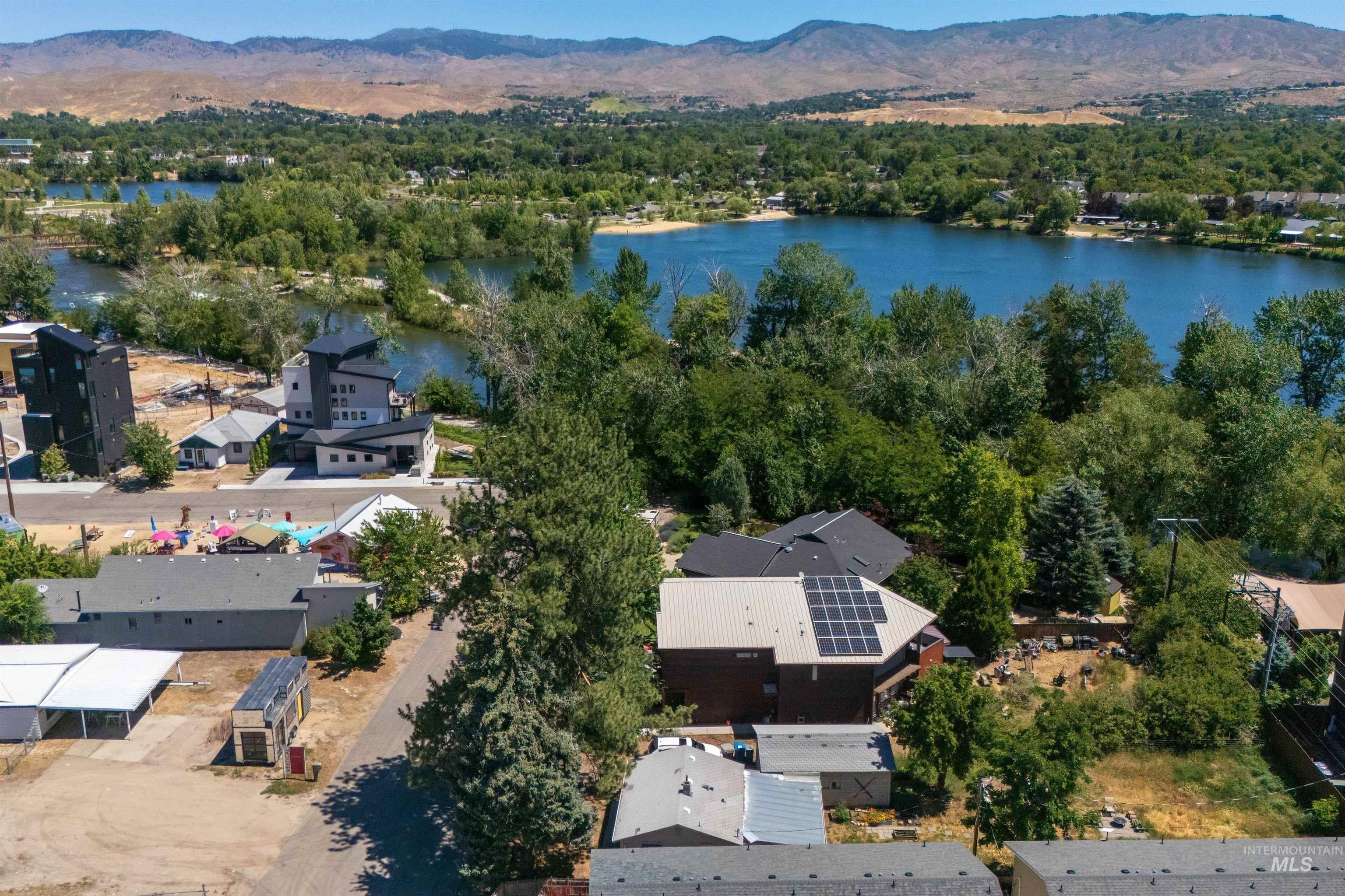 209 E 33rd St, Garden City, Idaho 83714, 1 Bedroom, 1 Bathroom, Residential For Sale, Price $515,000,MLS 98990353