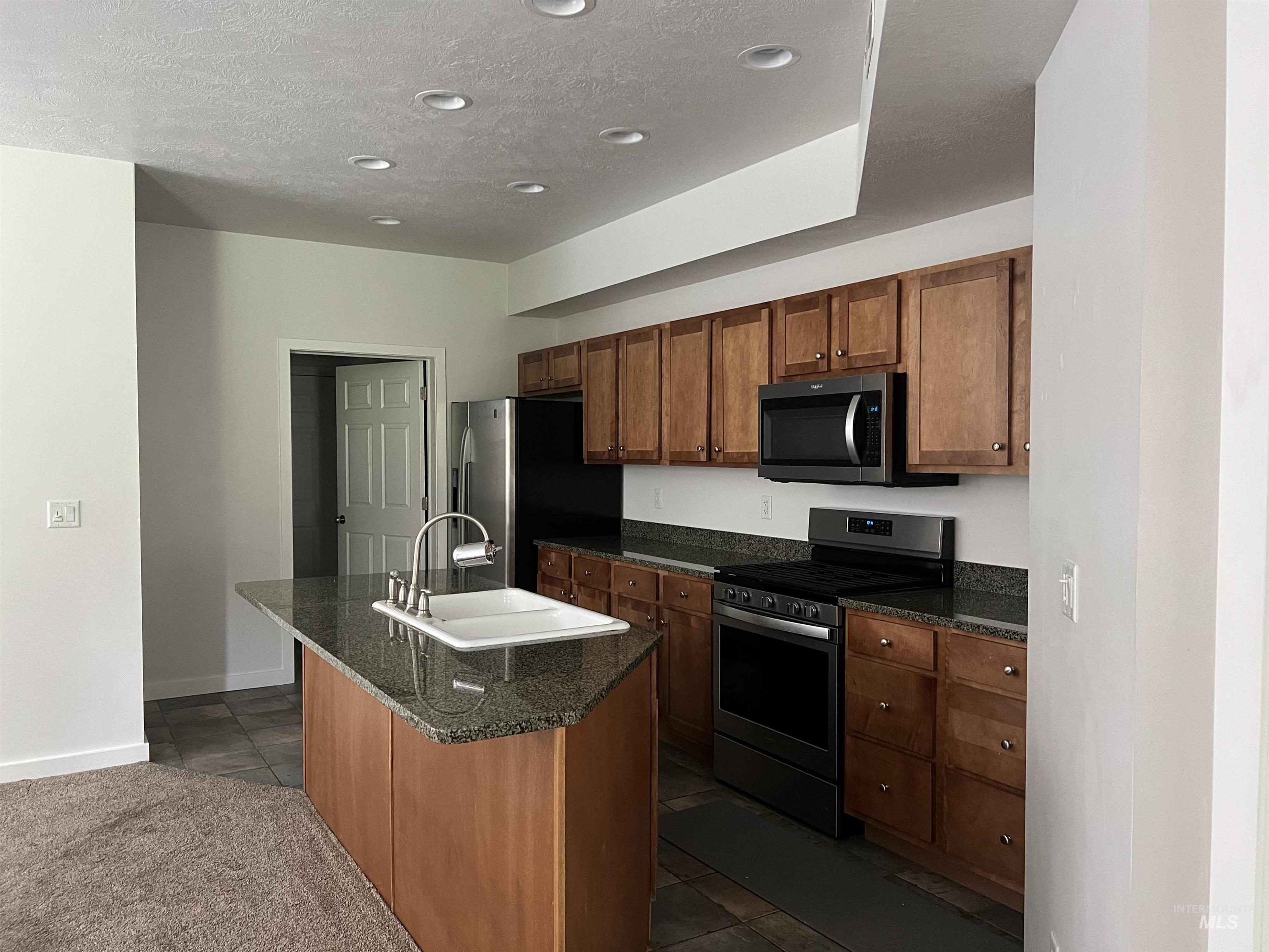 930 White Cloud Lane, Hailey, Idaho 83333, 2 Bedrooms, 2 Bathrooms, Residential For Sale, Price $444,900,MLS 98990378